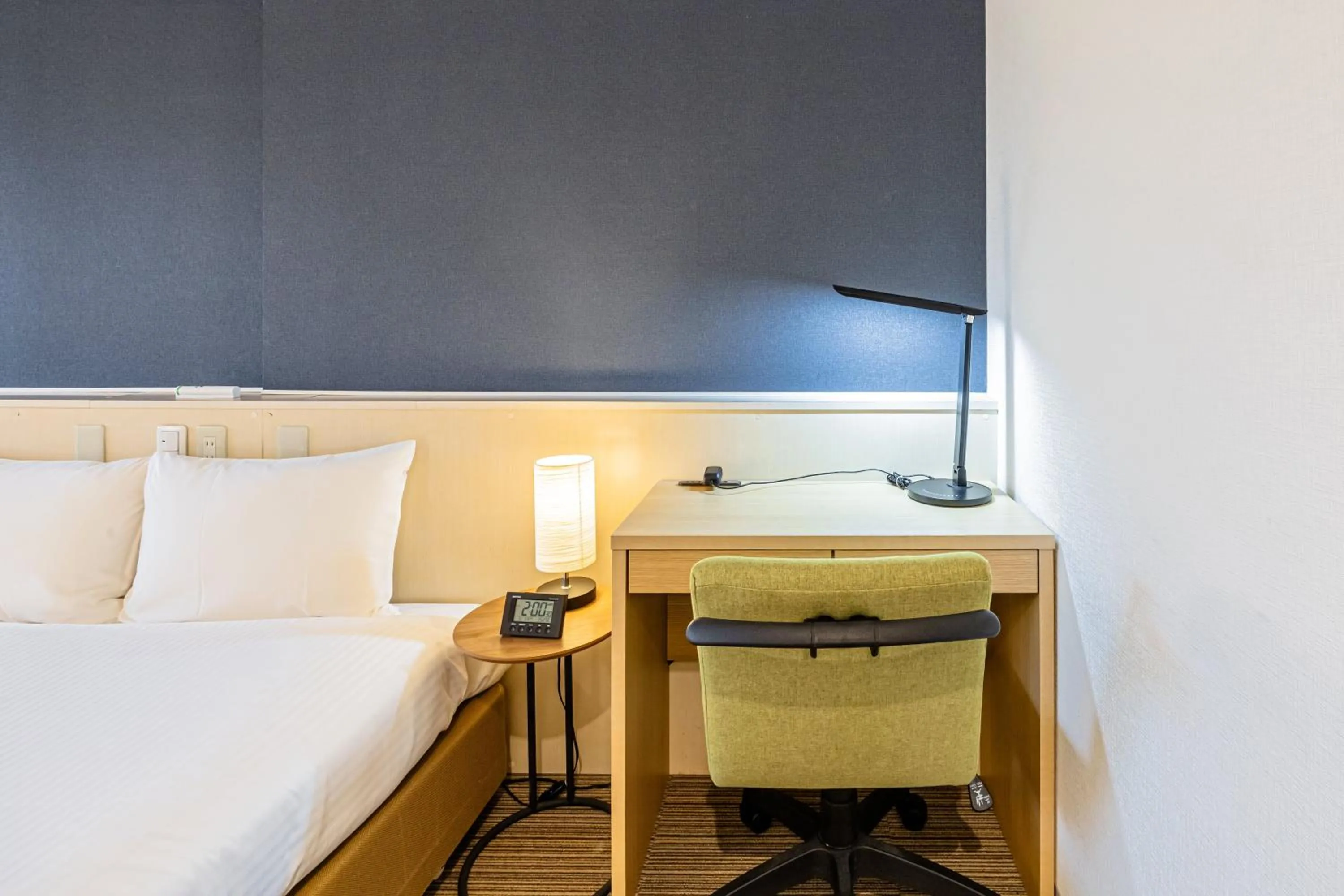 Photo of the whole room, Bed in L stay & grow Harumi