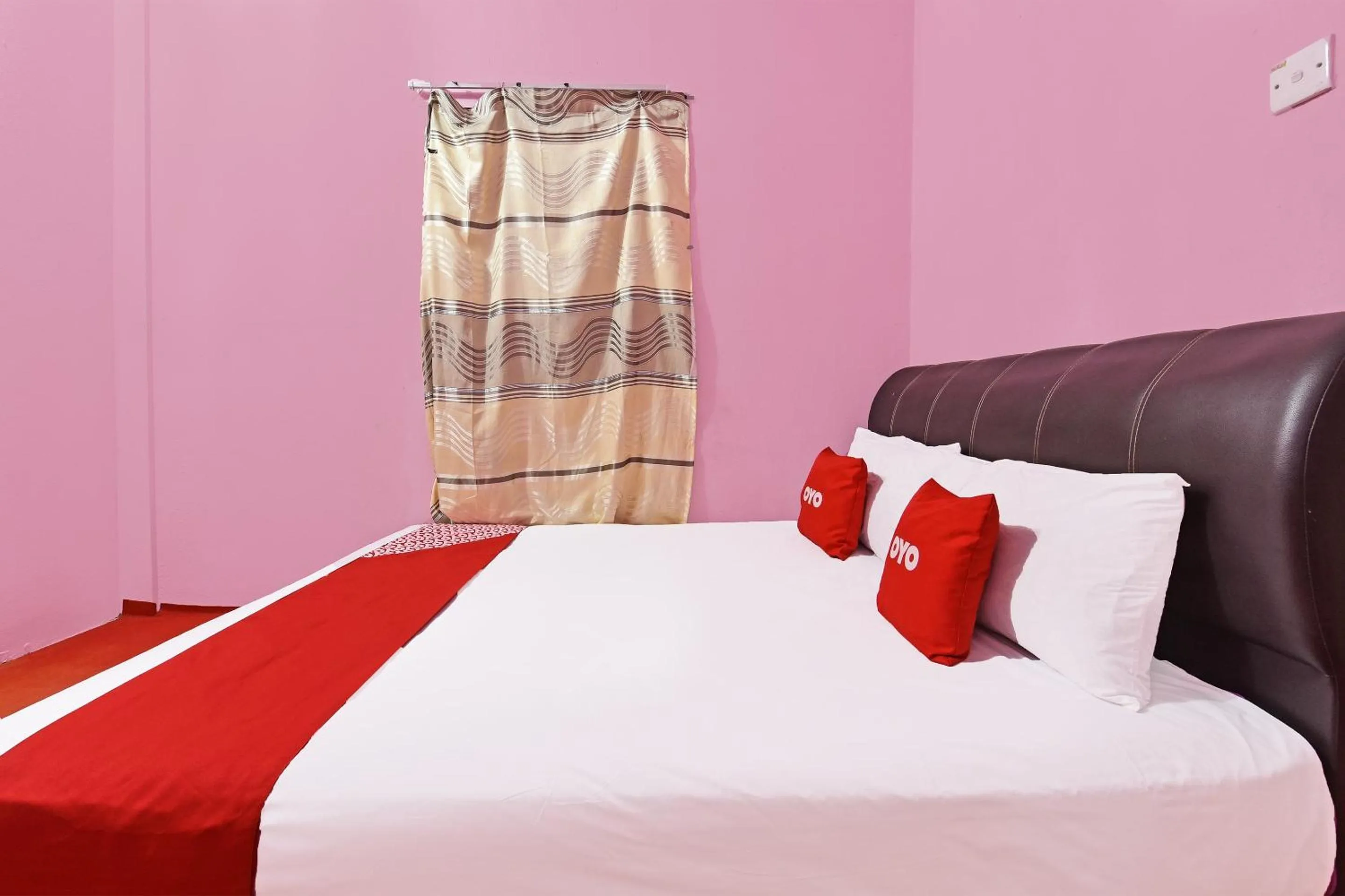 Bedroom, Bed in Capital O 90664 Rabi Hotel