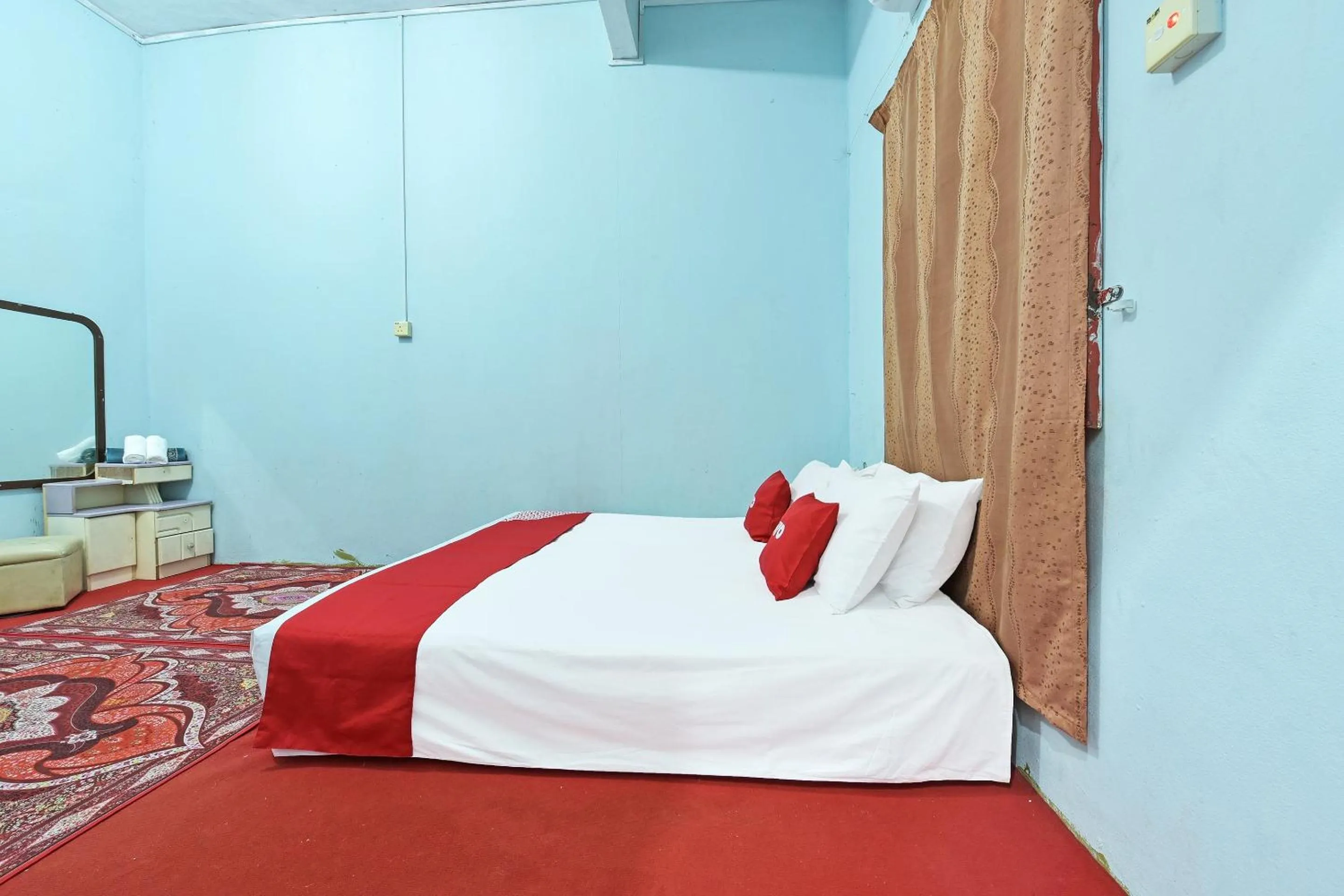 Bedroom, Bed in Capital O 90664 Rabi Hotel