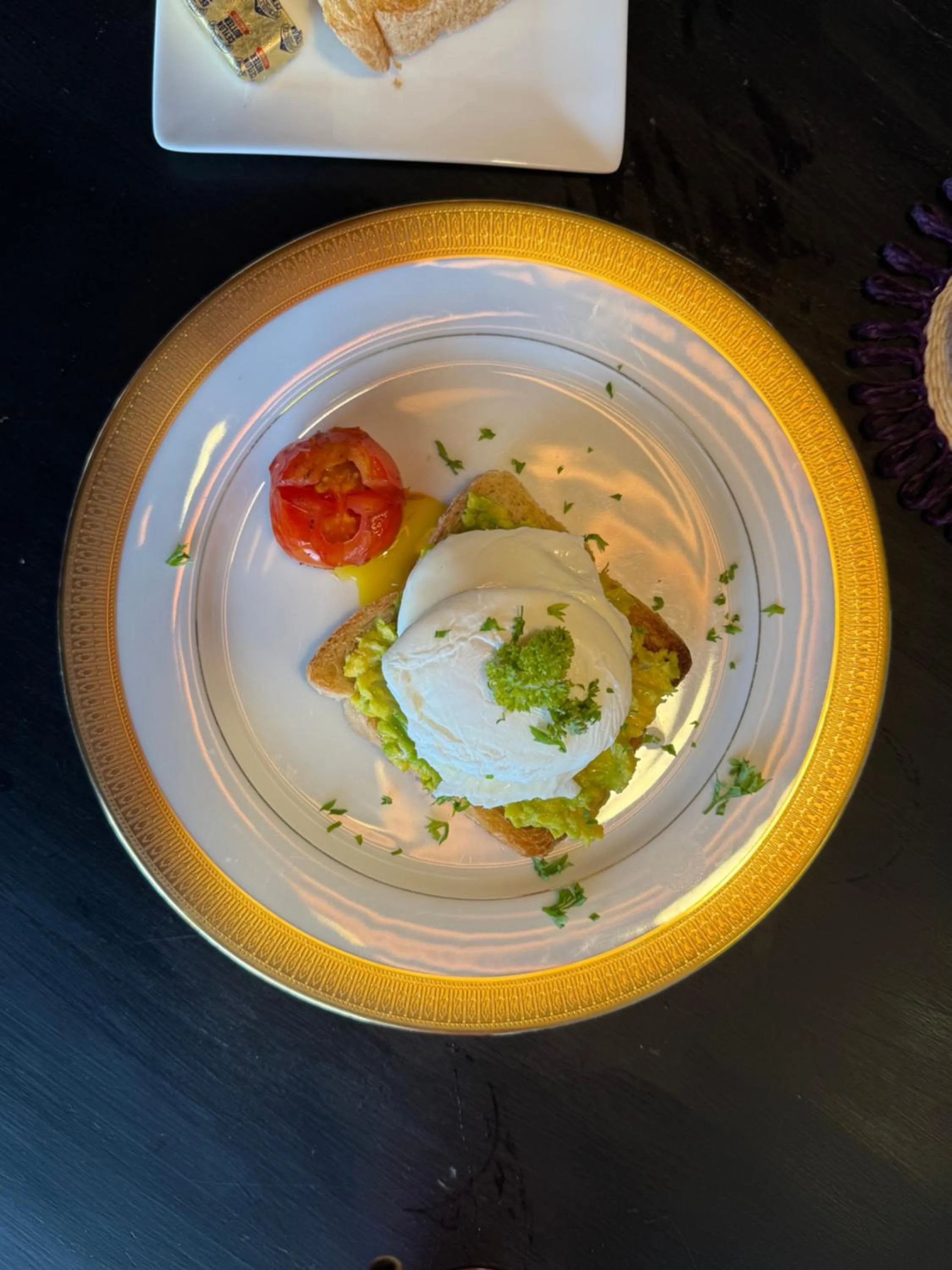 Food and drinks in D' Art VILLA RETREAT AND SPA