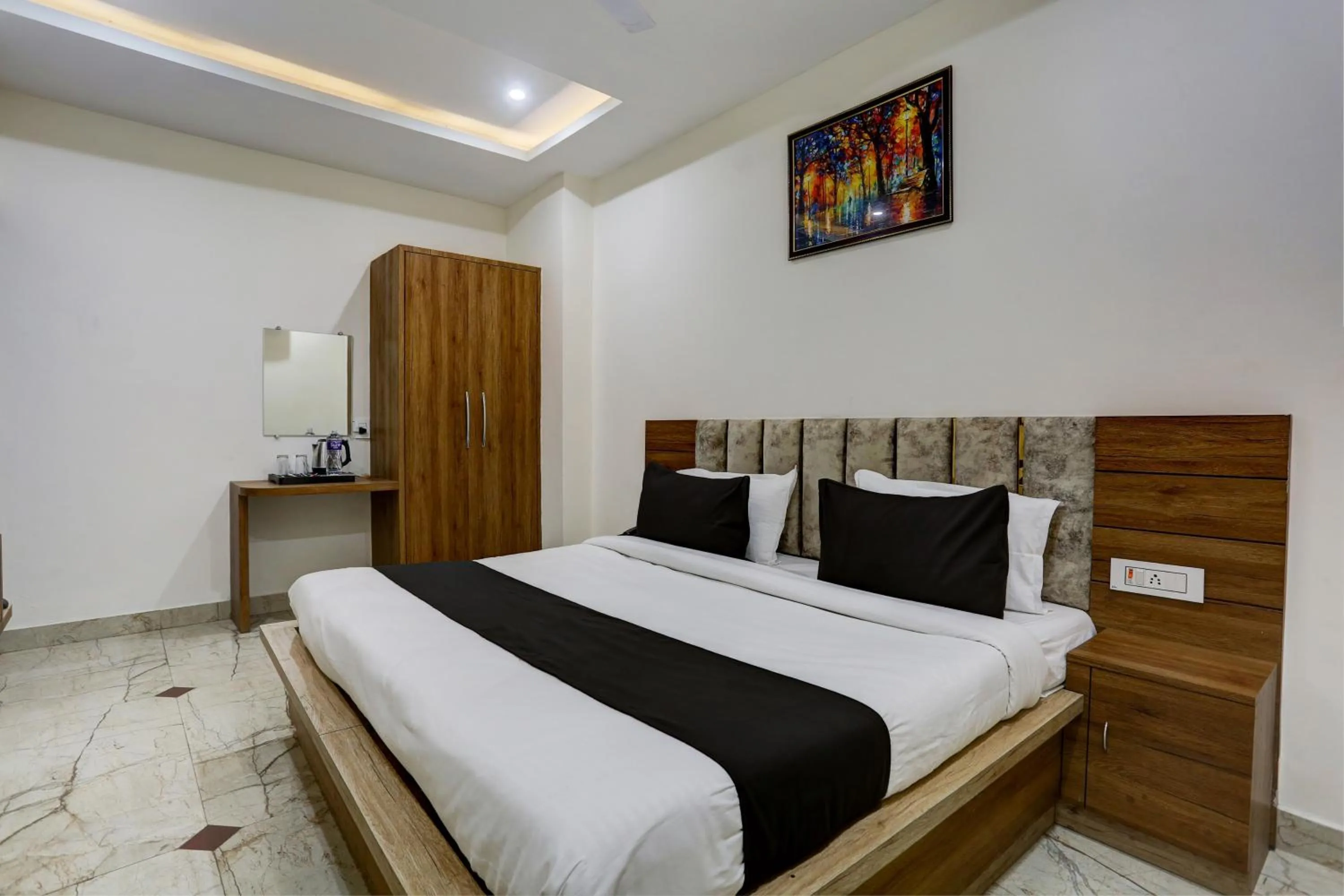 Bedroom in HOTEL JAIRAJ