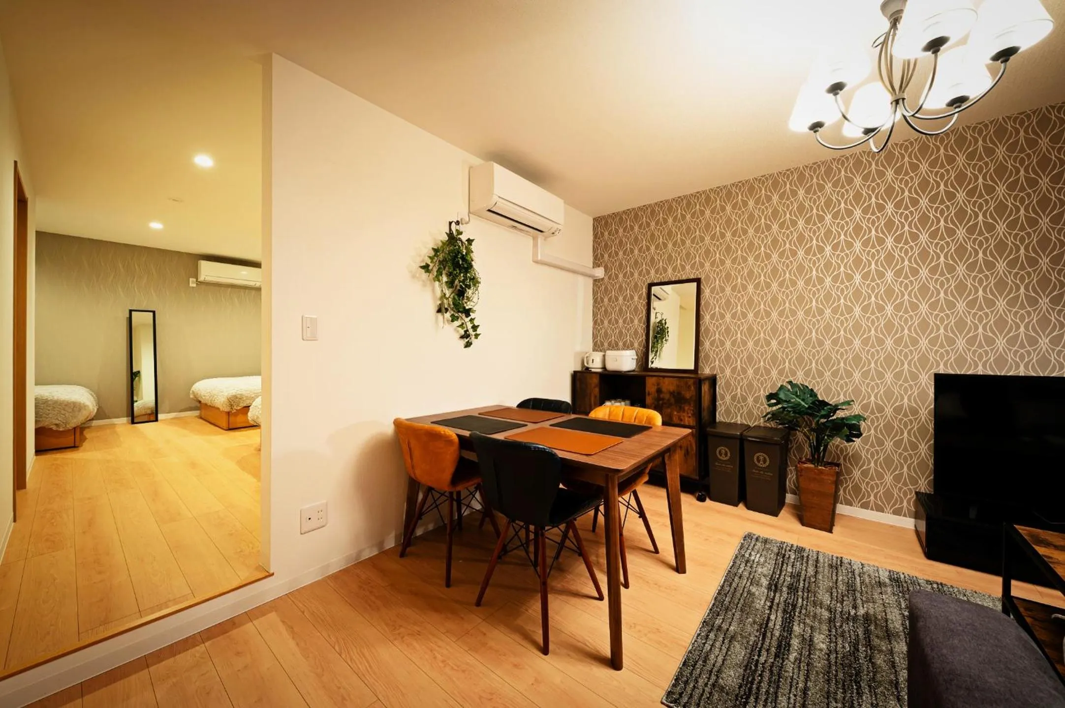 Dining area, Bed in APHONGO HOTEL