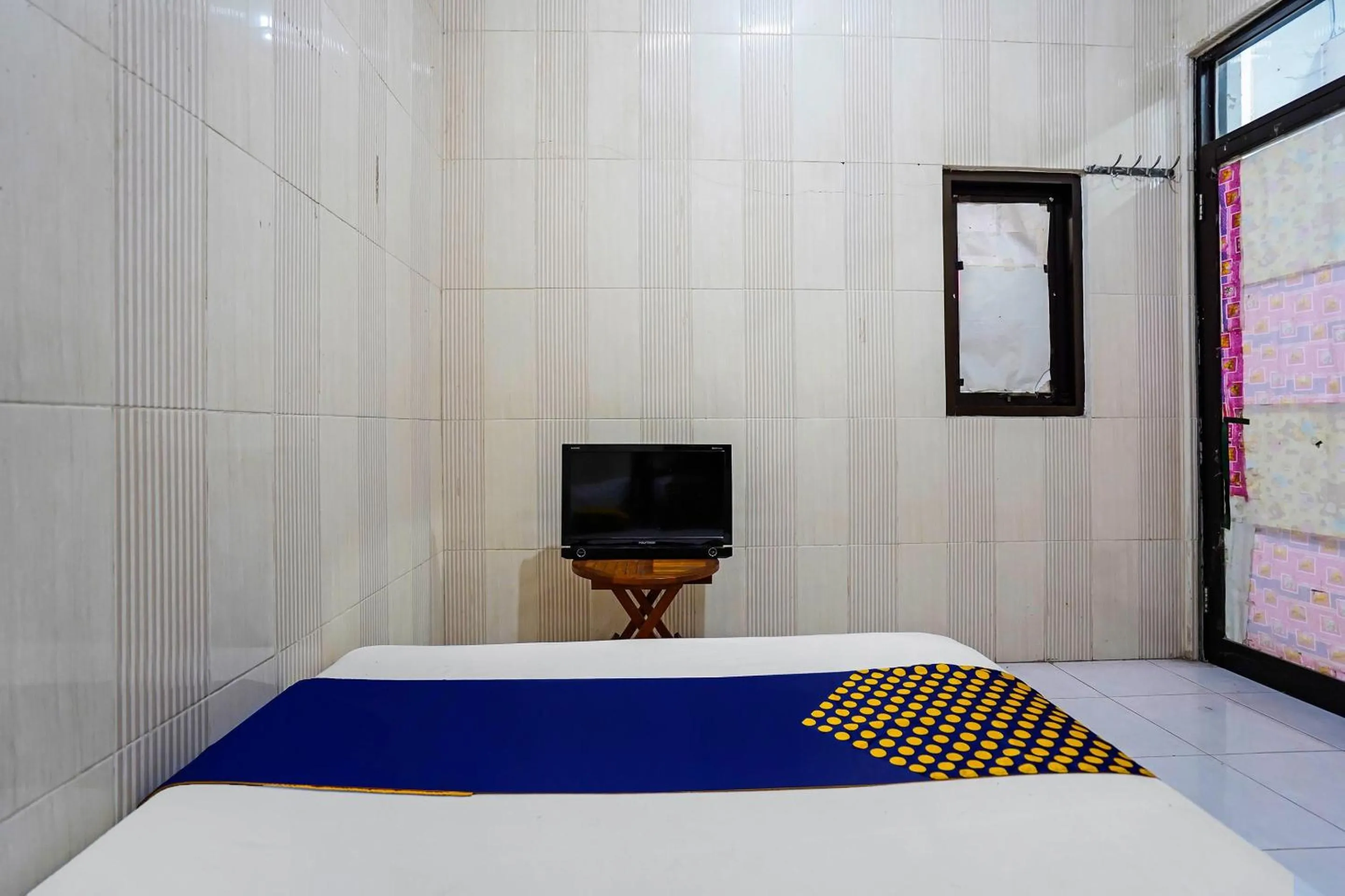 Bedroom, Bed in OYO Life 91856 Griya Gedangan Syariah