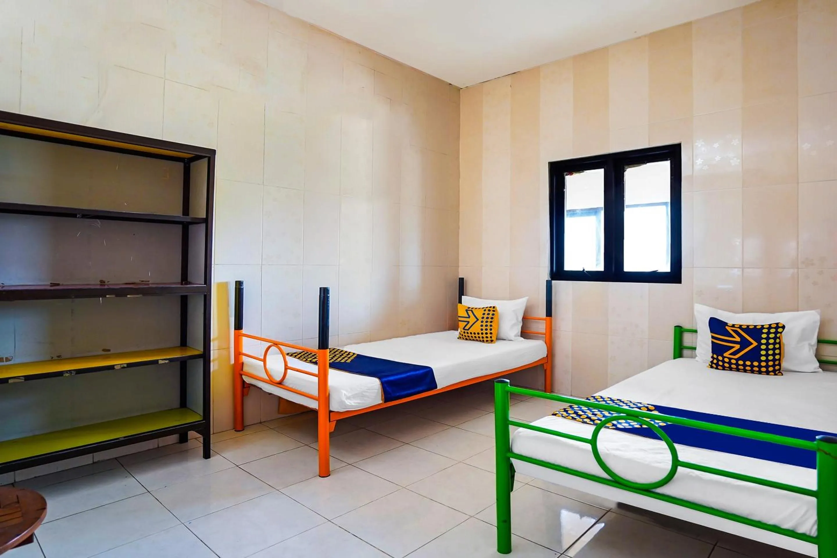 Bedroom, Bed in OYO Life 91856 Griya Gedangan Syariah