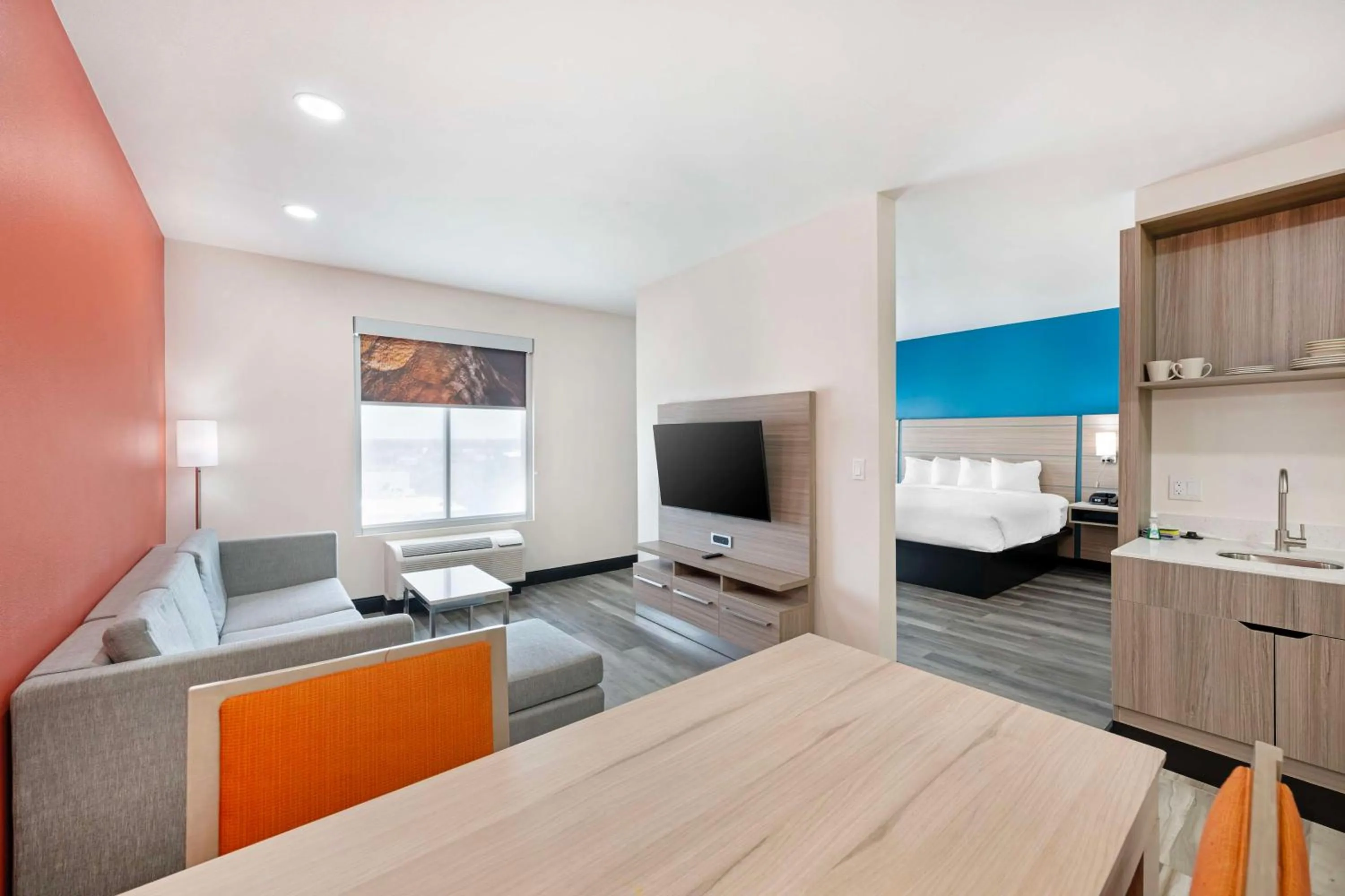 Bedroom in Best Western Plus Executive Residency Carlsbad Hotel