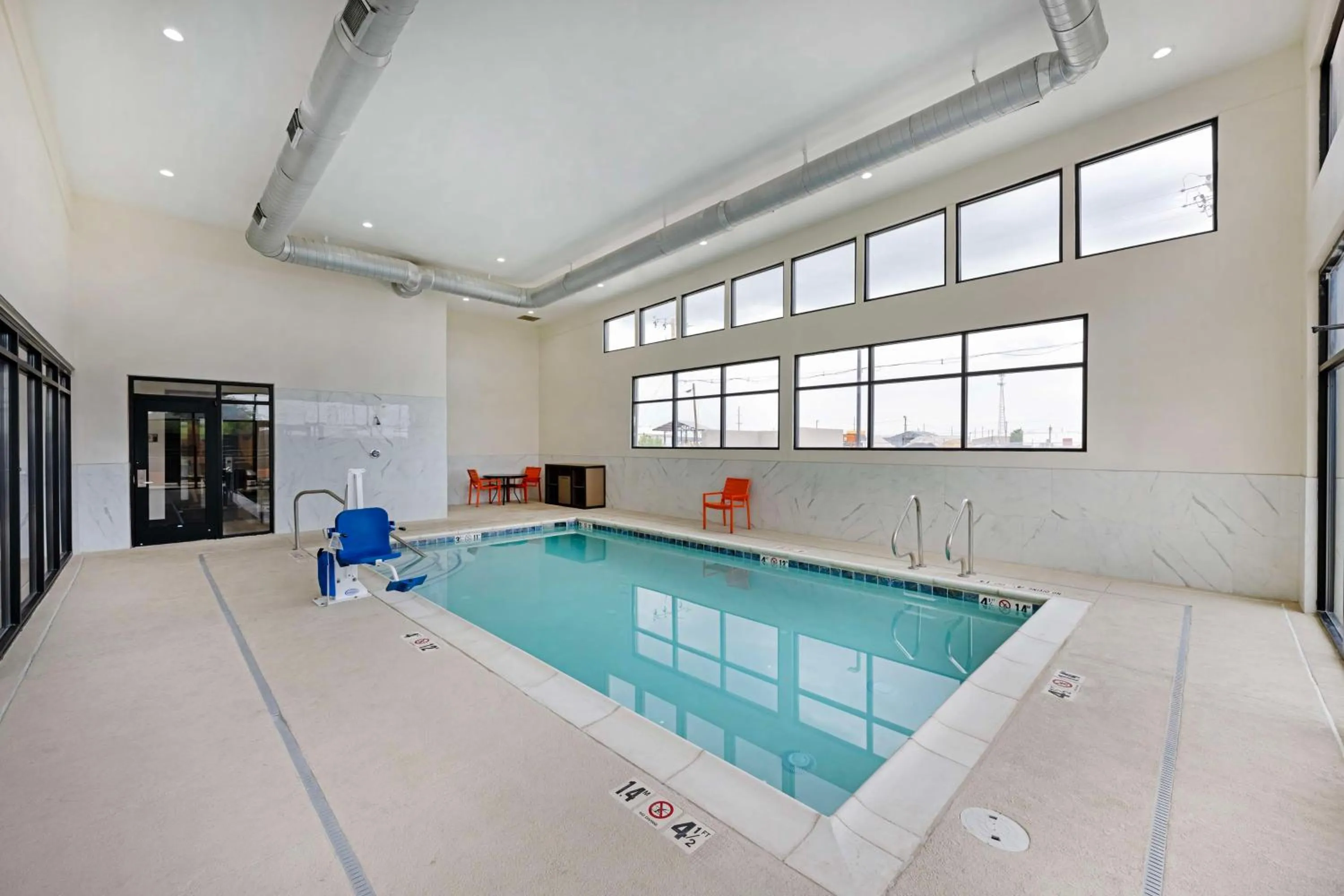 Pool view in Best Western Plus Executive Residency Carlsbad Hotel