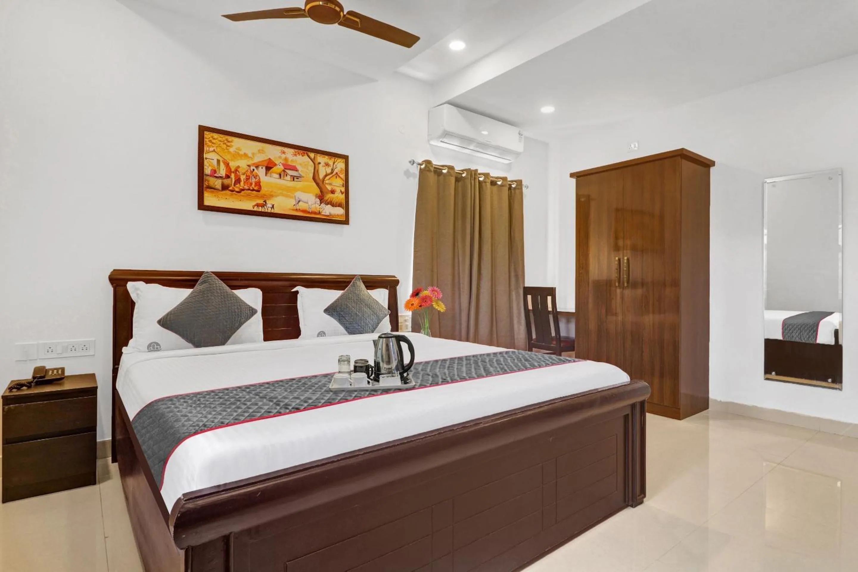 Bedroom, Bed in Super Townhouse RCC PARK VIEW INN