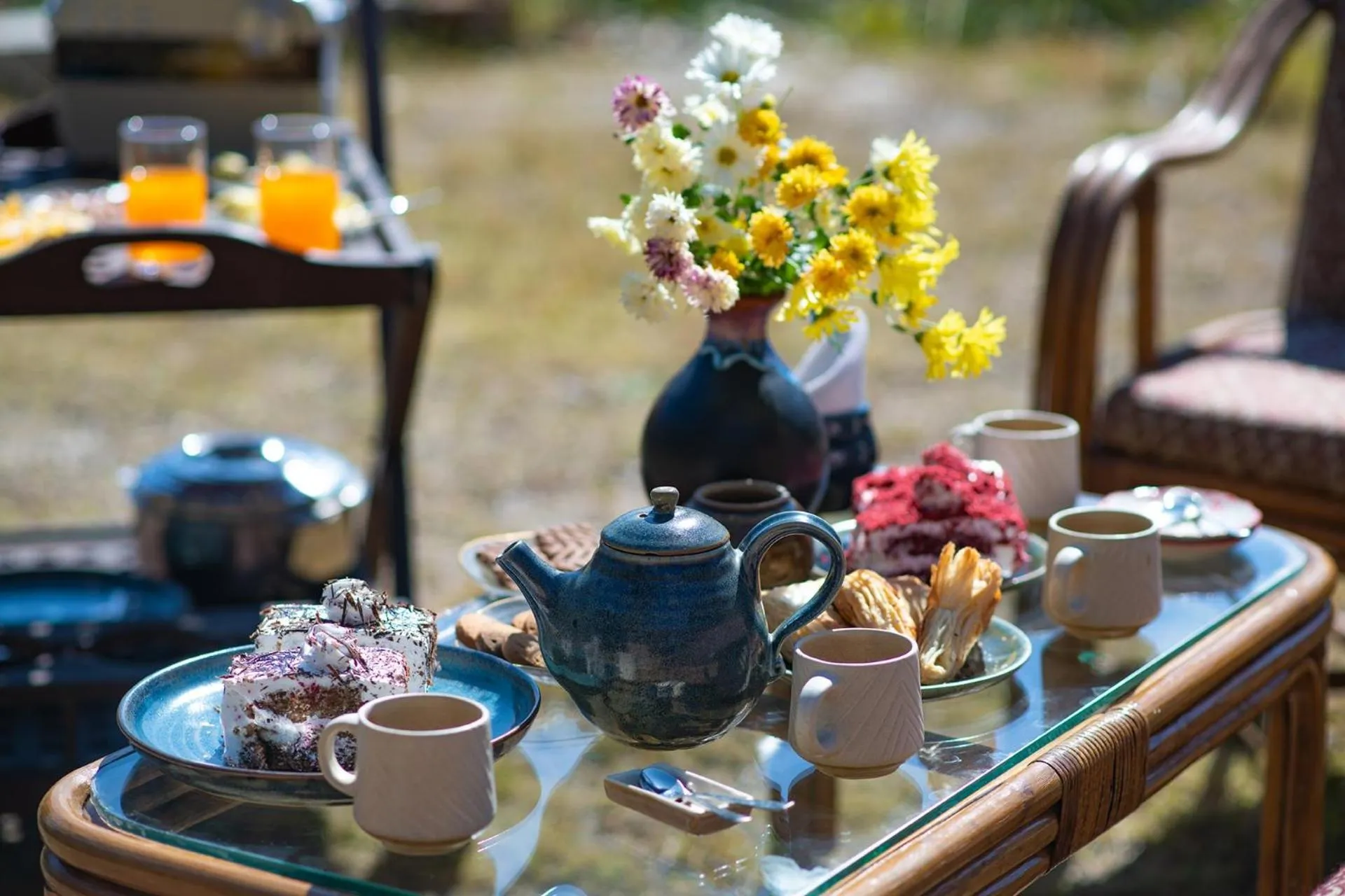 Breakfast in Hollyhock Cottage by VEO - Part of StayVista
