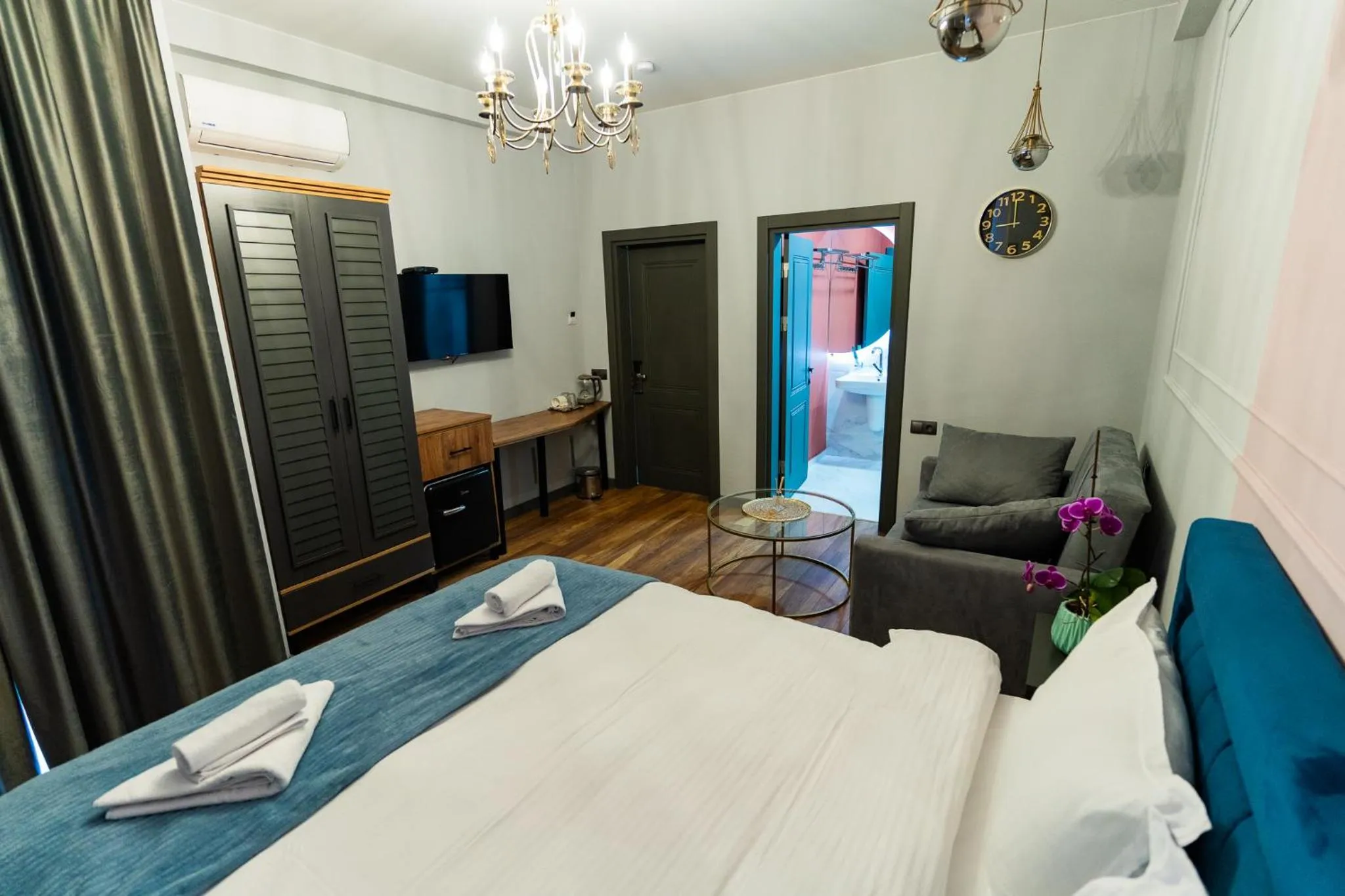 Bed in Trinity Hotel