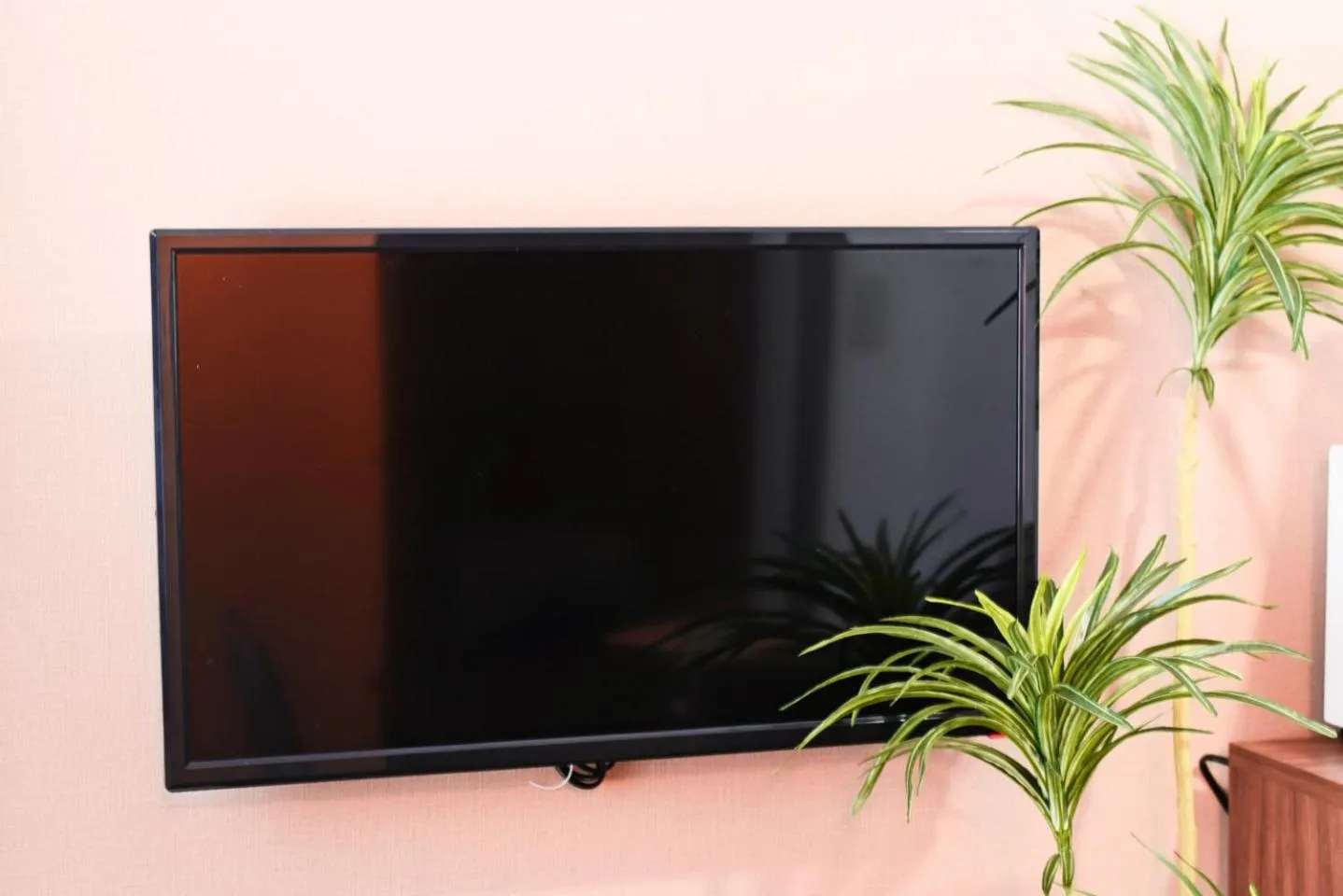 TV and multimedia in HEIGHTS N7