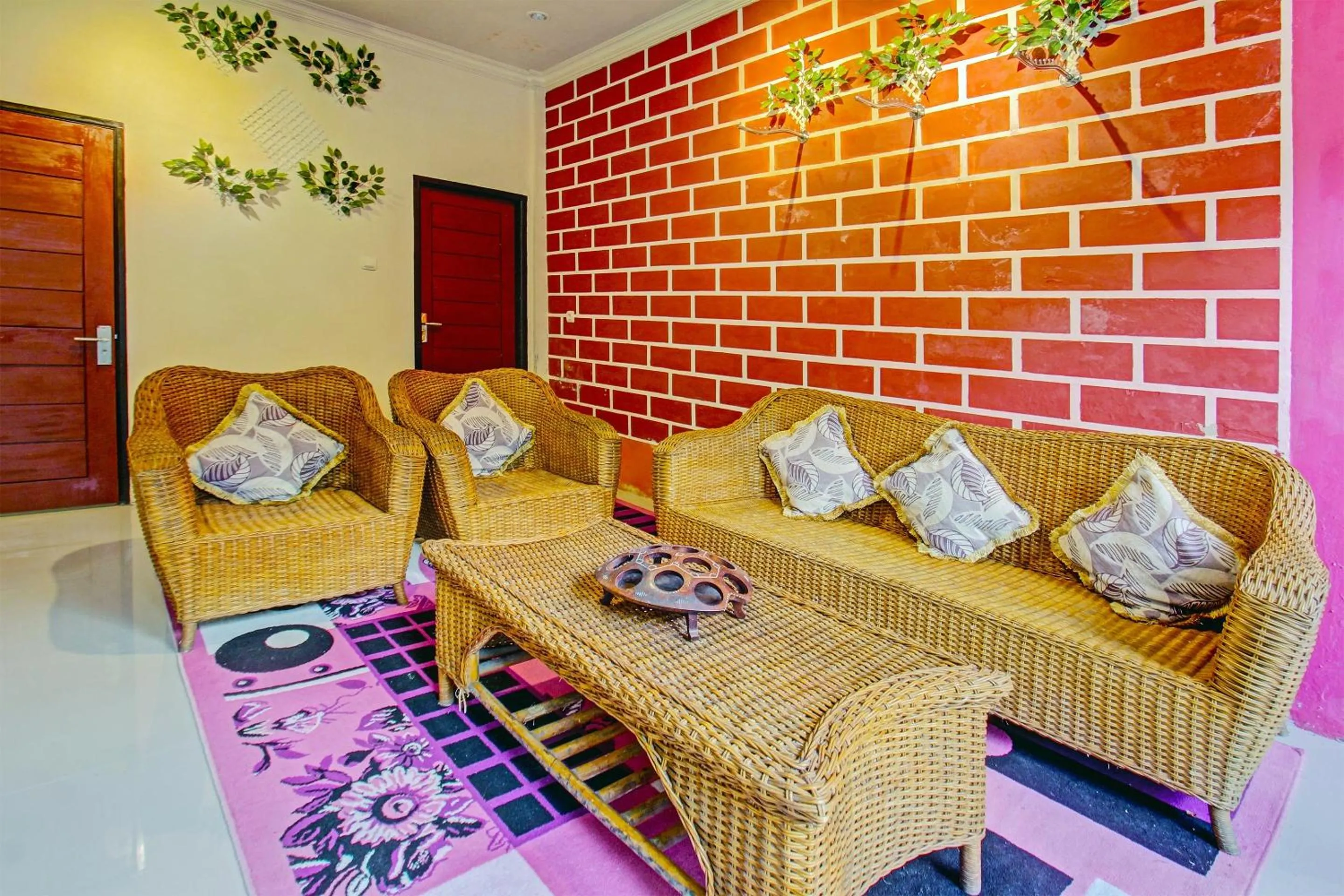 Lobby or reception in OYO 91845 V_ar House Near Pantai Tanjung Bias