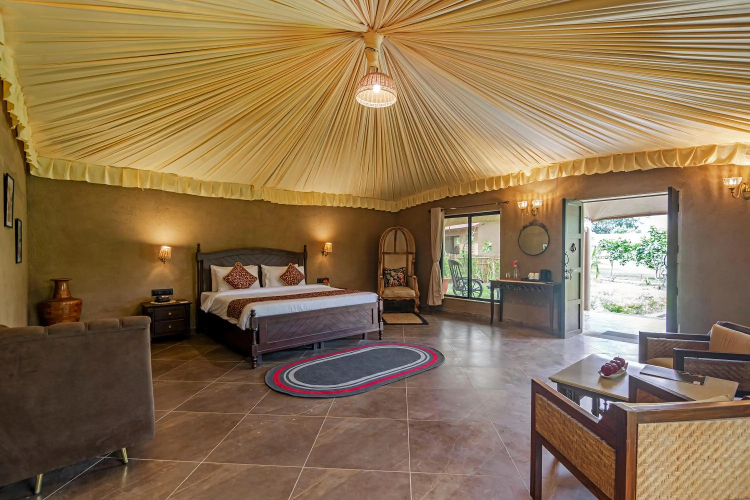 Bed in Sterling Orient Woods Pench