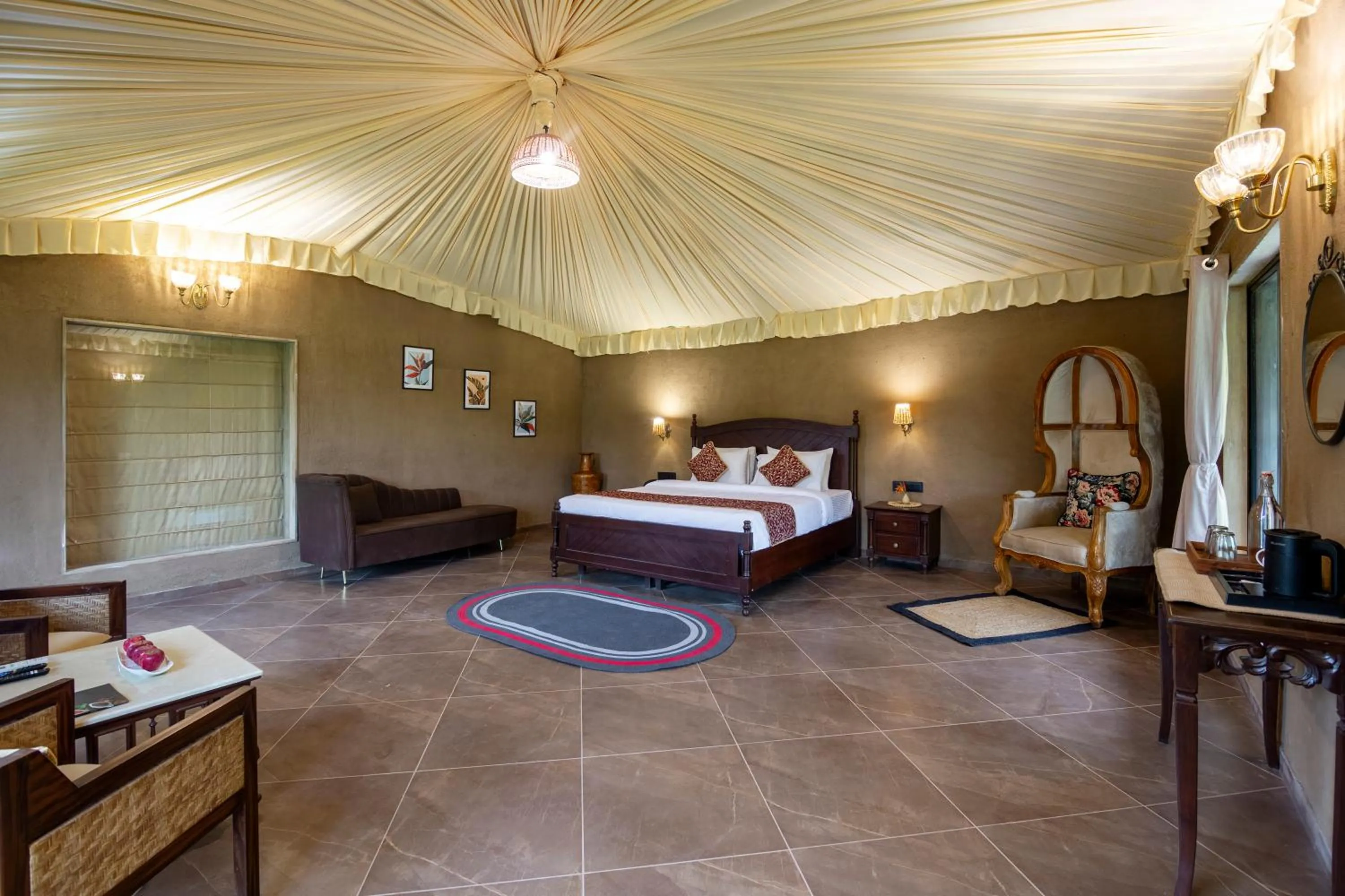 Bedroom, Bed in Sterling Orient Woods Pench