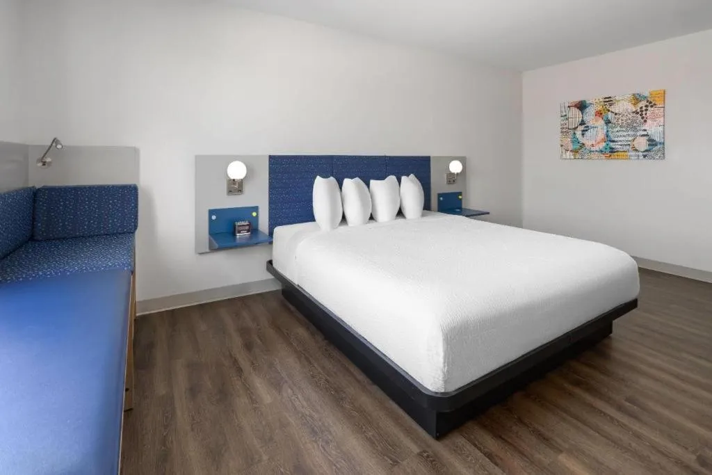 Microtel Inn & Suites by Wyndham Rehoboth Beach