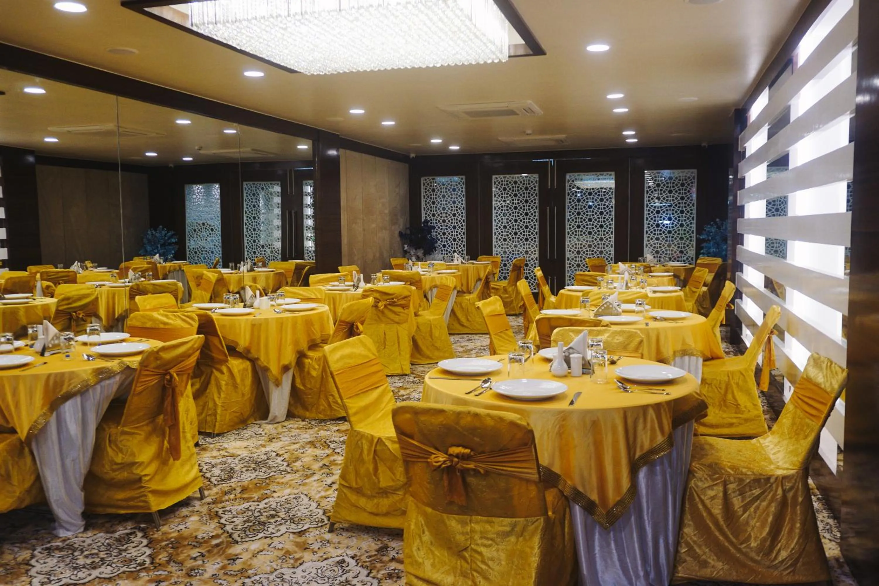 Banquet/Function facilities in Clarks Inn Express Udaipur