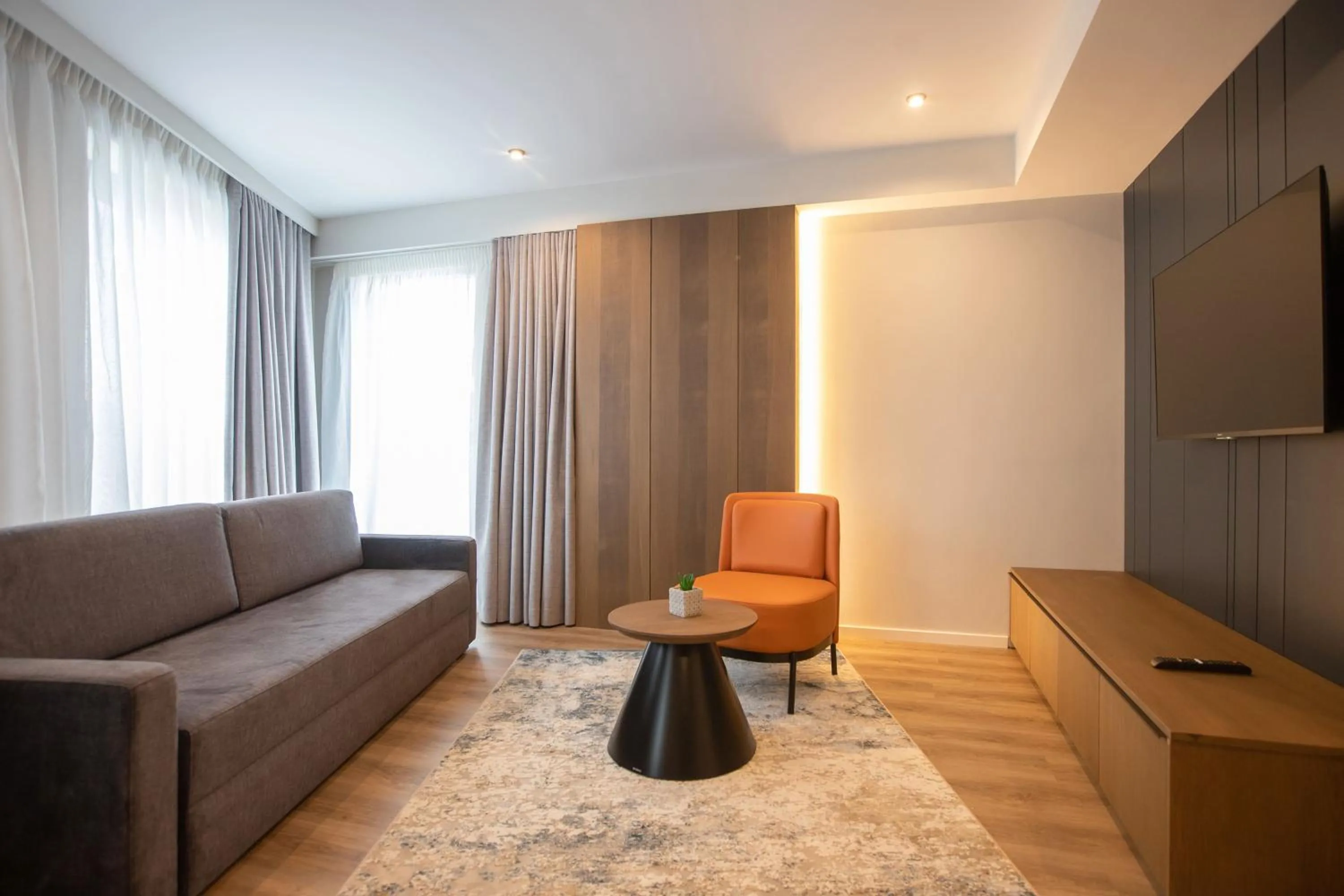 Property building in Hotel Elisa Tirana Affiliated by Meliá