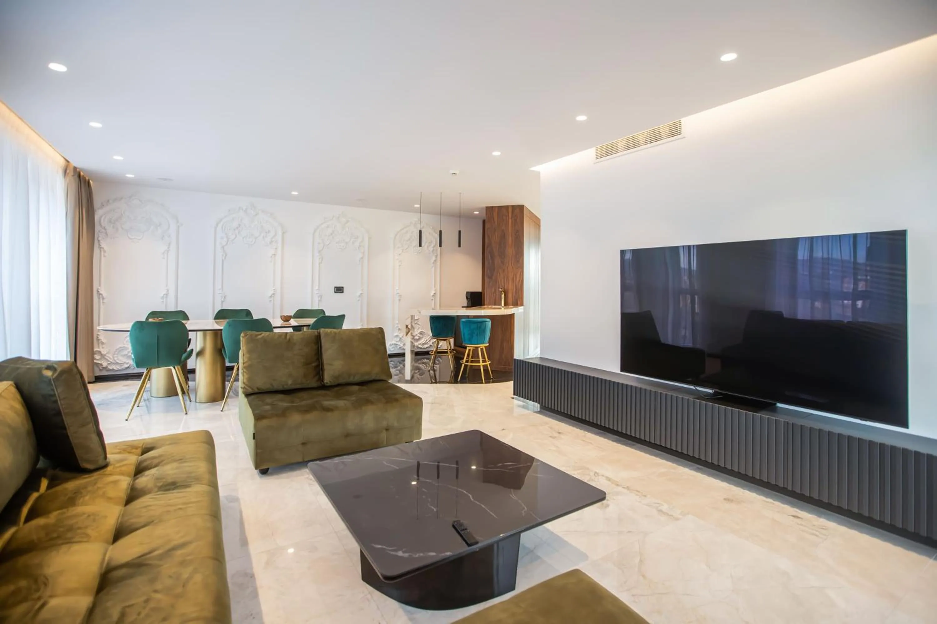 Property building in Hotel Elisa Tirana Affiliated by Meliá