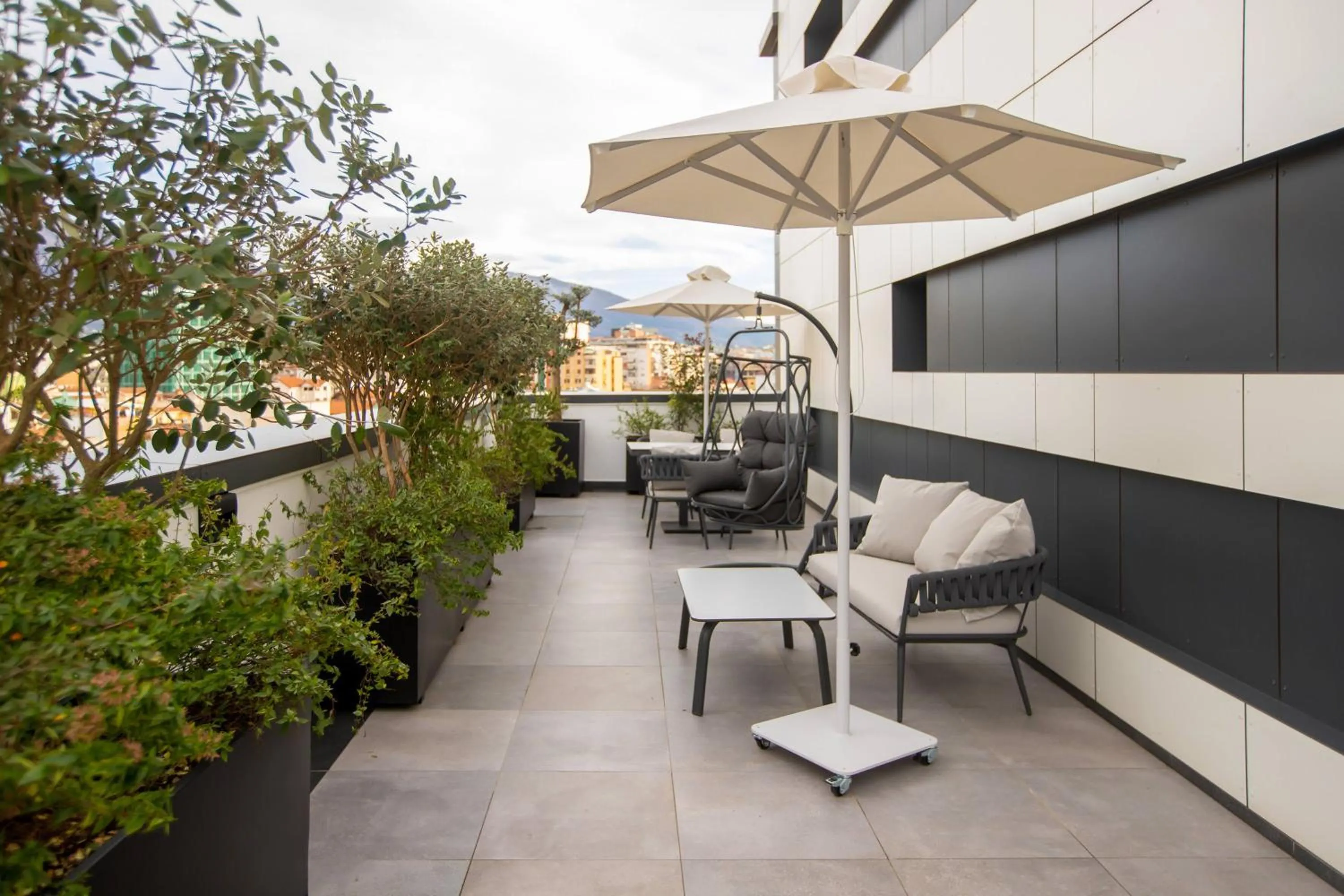 Property building in Hotel Elisa Tirana Affiliated by Meliá