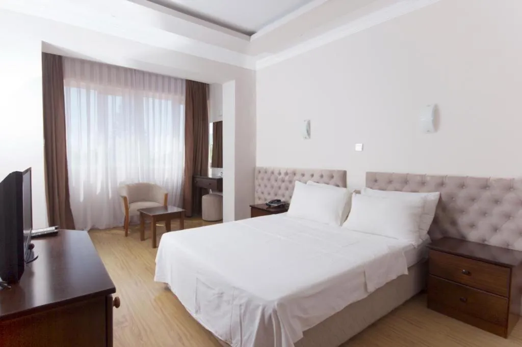 Bed in Mountain View Hotel