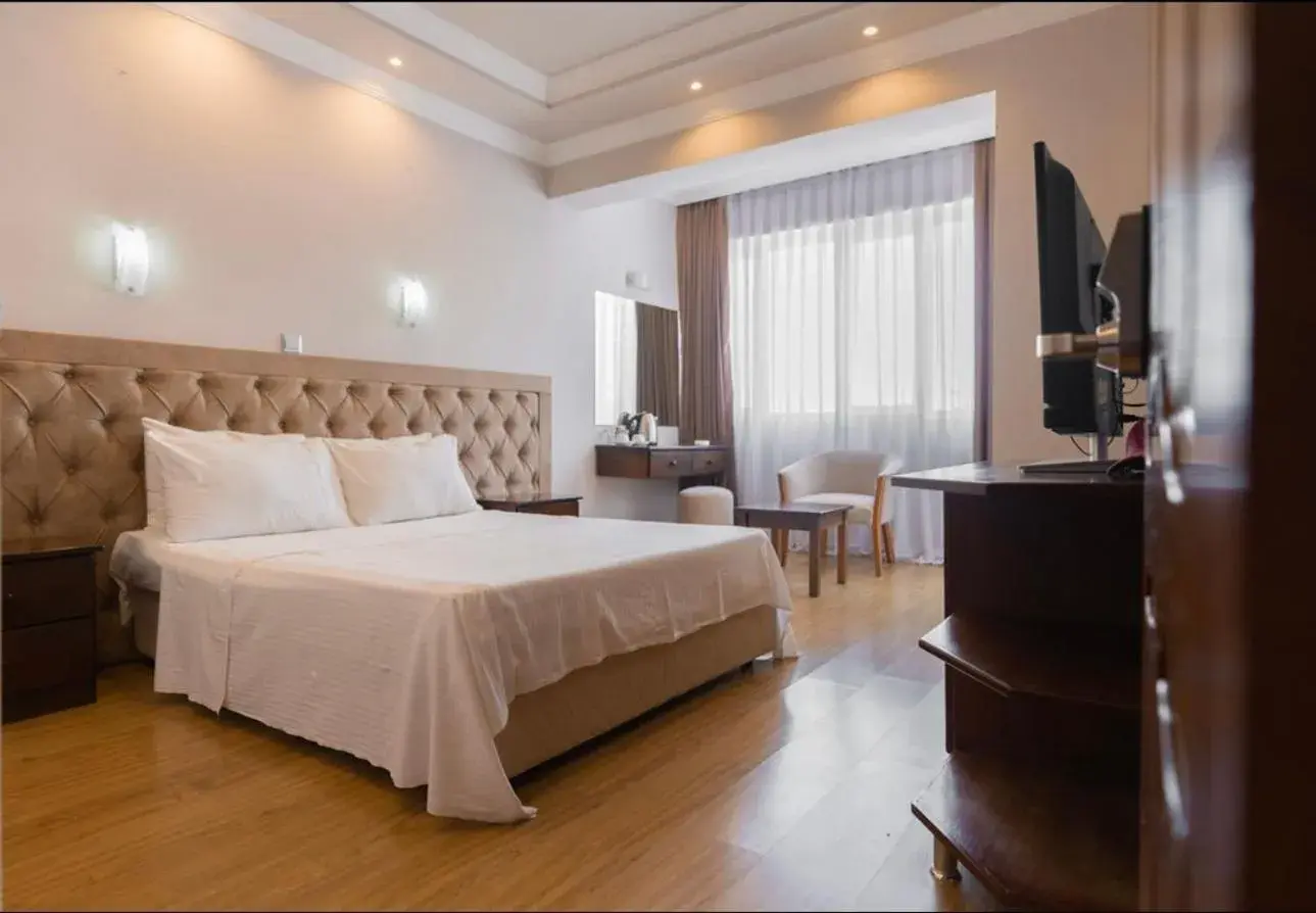 Standard Single Room with Sea View - single occupancy in Mountain View Hotel Standard Single Room with Sea View - single occupancy in Mountain View Hotel