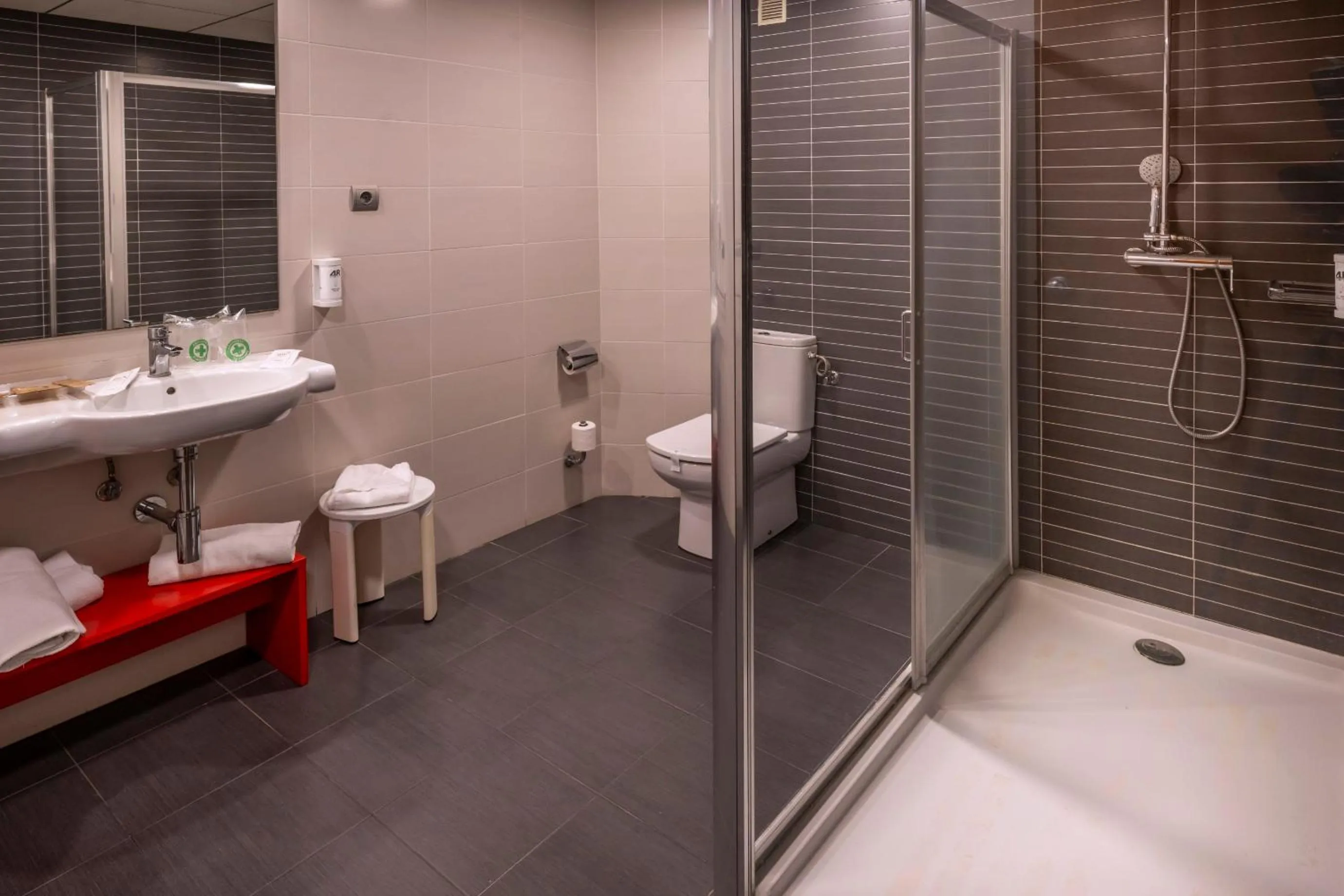 Bathroom in 4R Salou Park Resort I