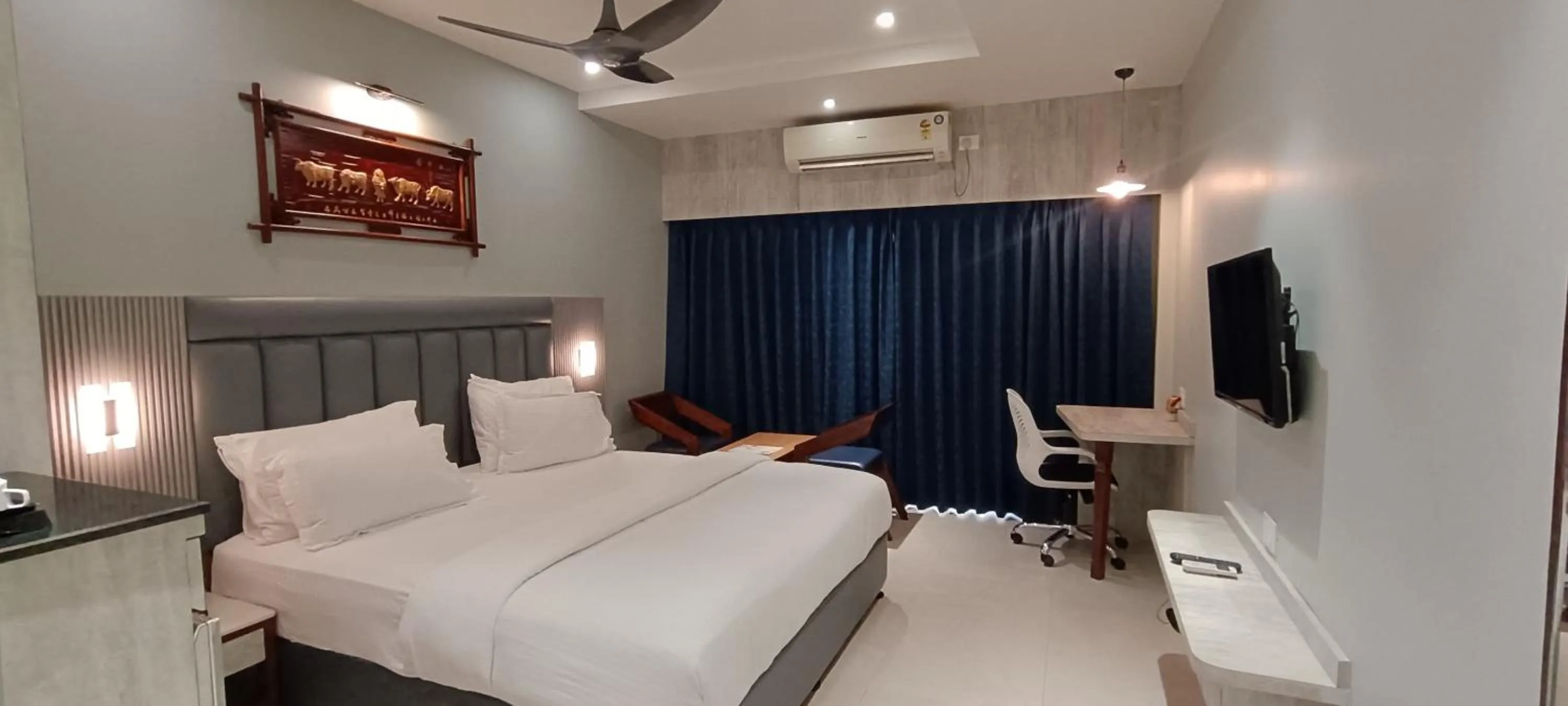 Bedroom, Bed in Hotel Lee Garden Near to Blue Flag Beach 500 Mtrs