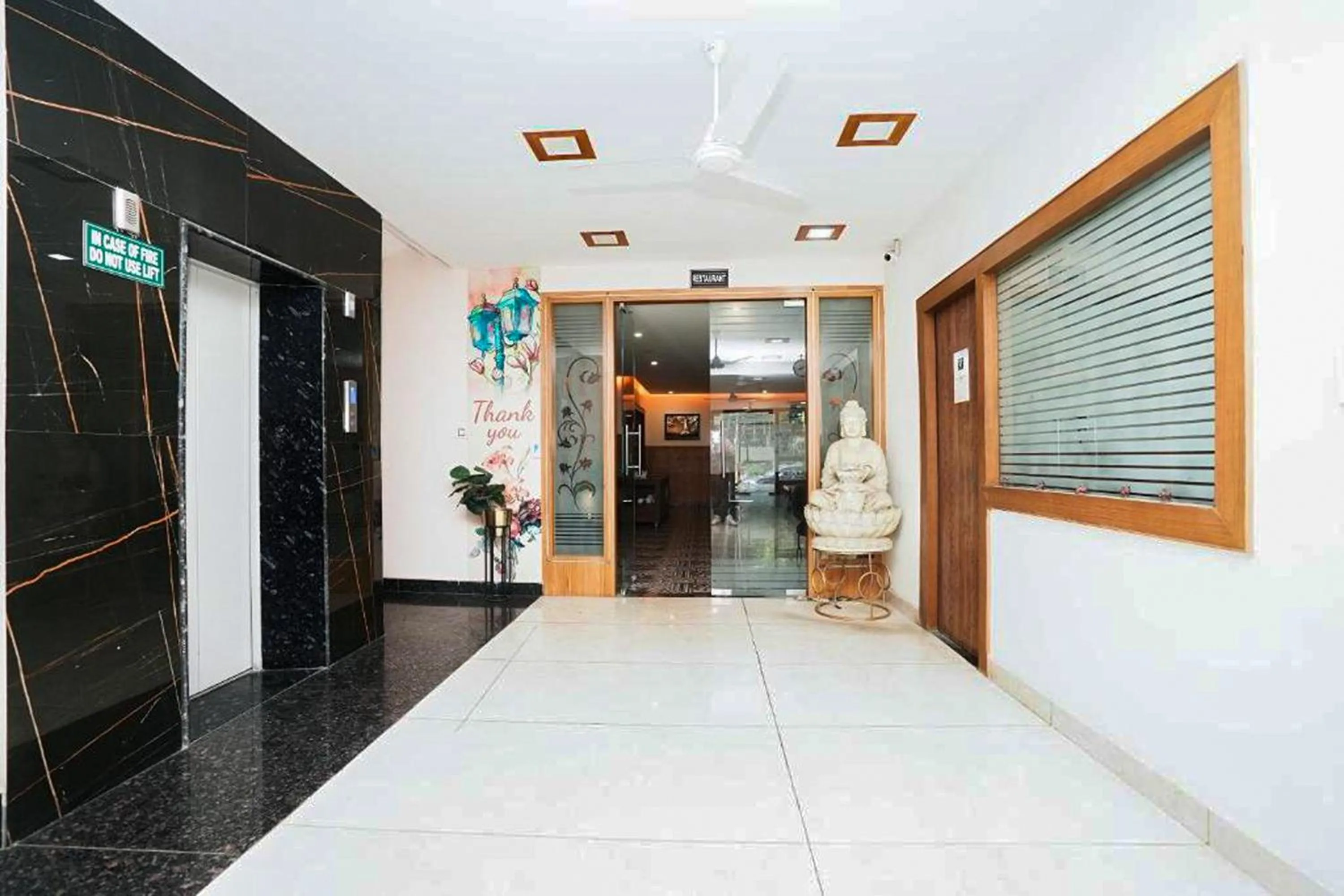 Lobby or reception in Hotel The 7 Seas