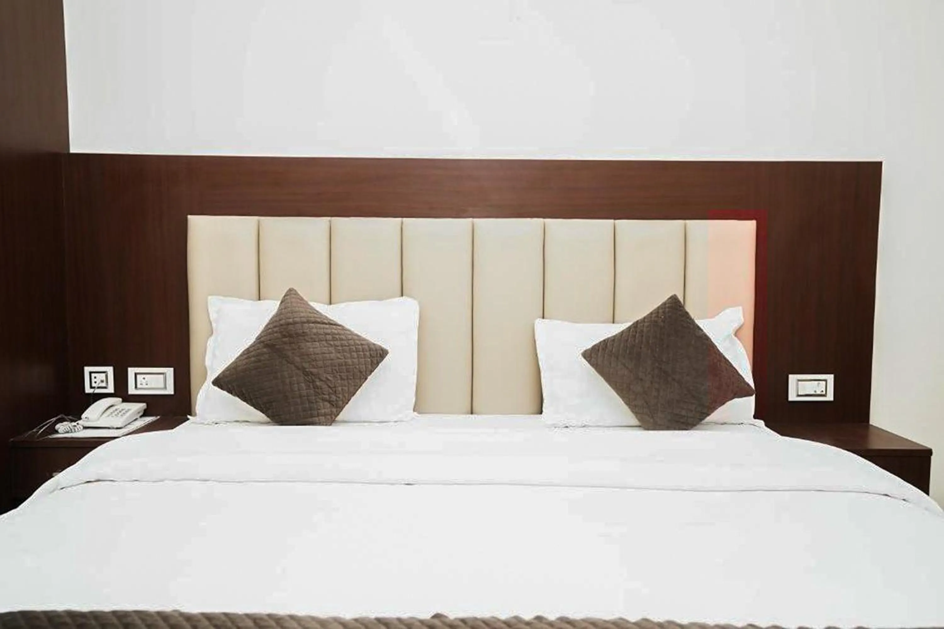 Bedroom, Bed in Hotel The 7 Seas