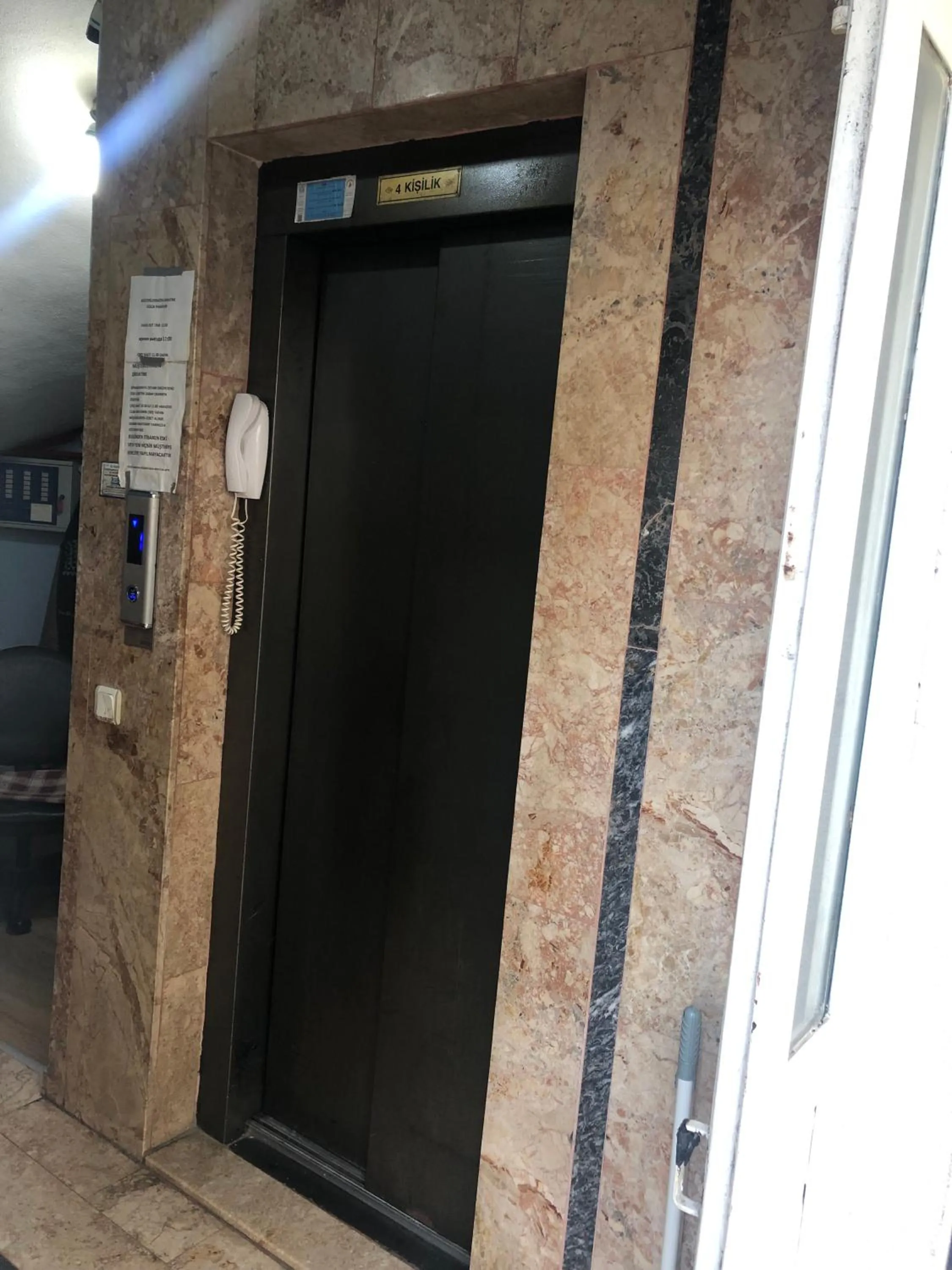 Facade/entrance in DİZLEK PANSİYON