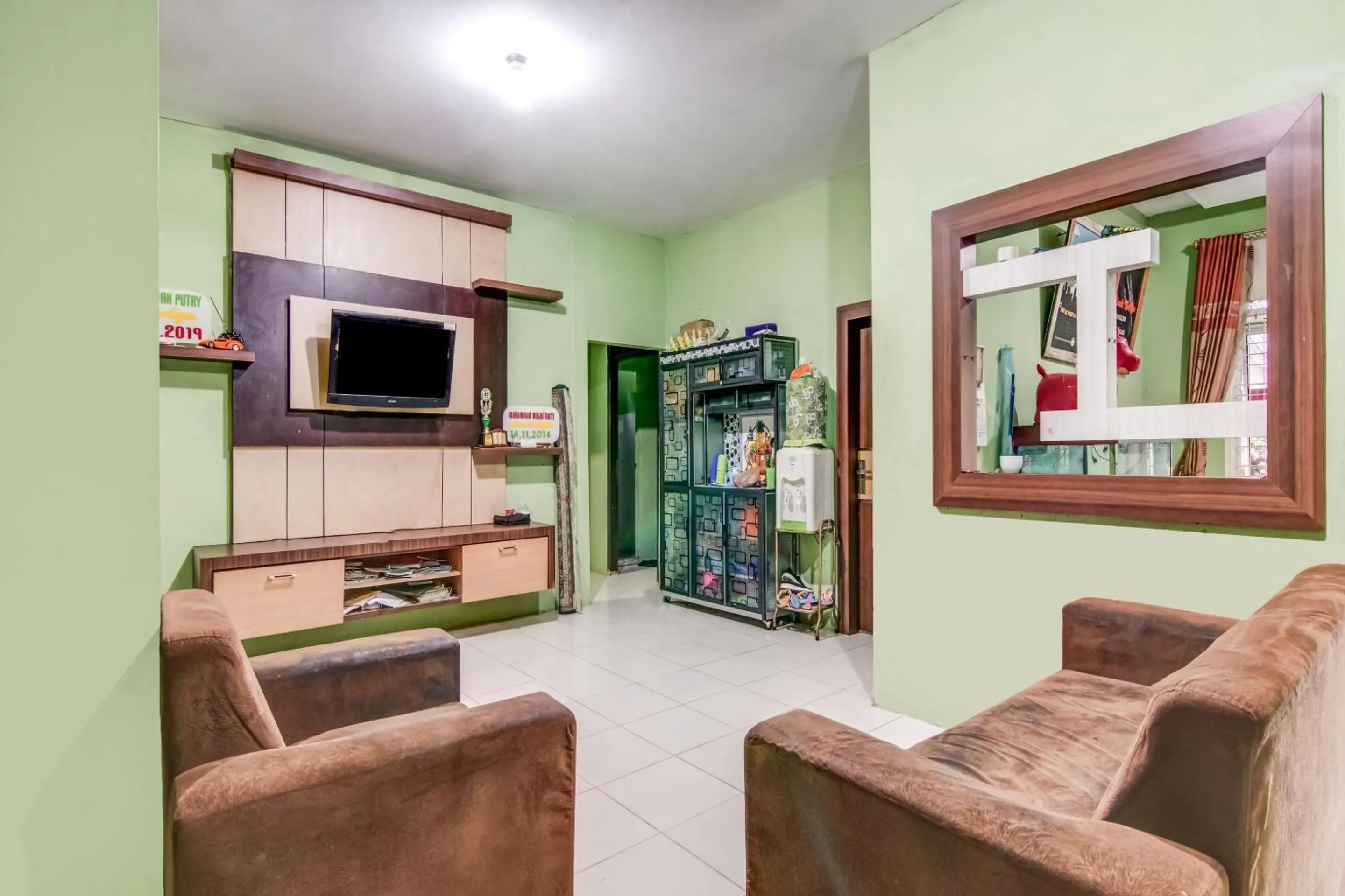 Lobby or reception in Hotel O Nayla Homestay Syariah Near Koro Koro Panam, Karaoke, Pool, & Cafe