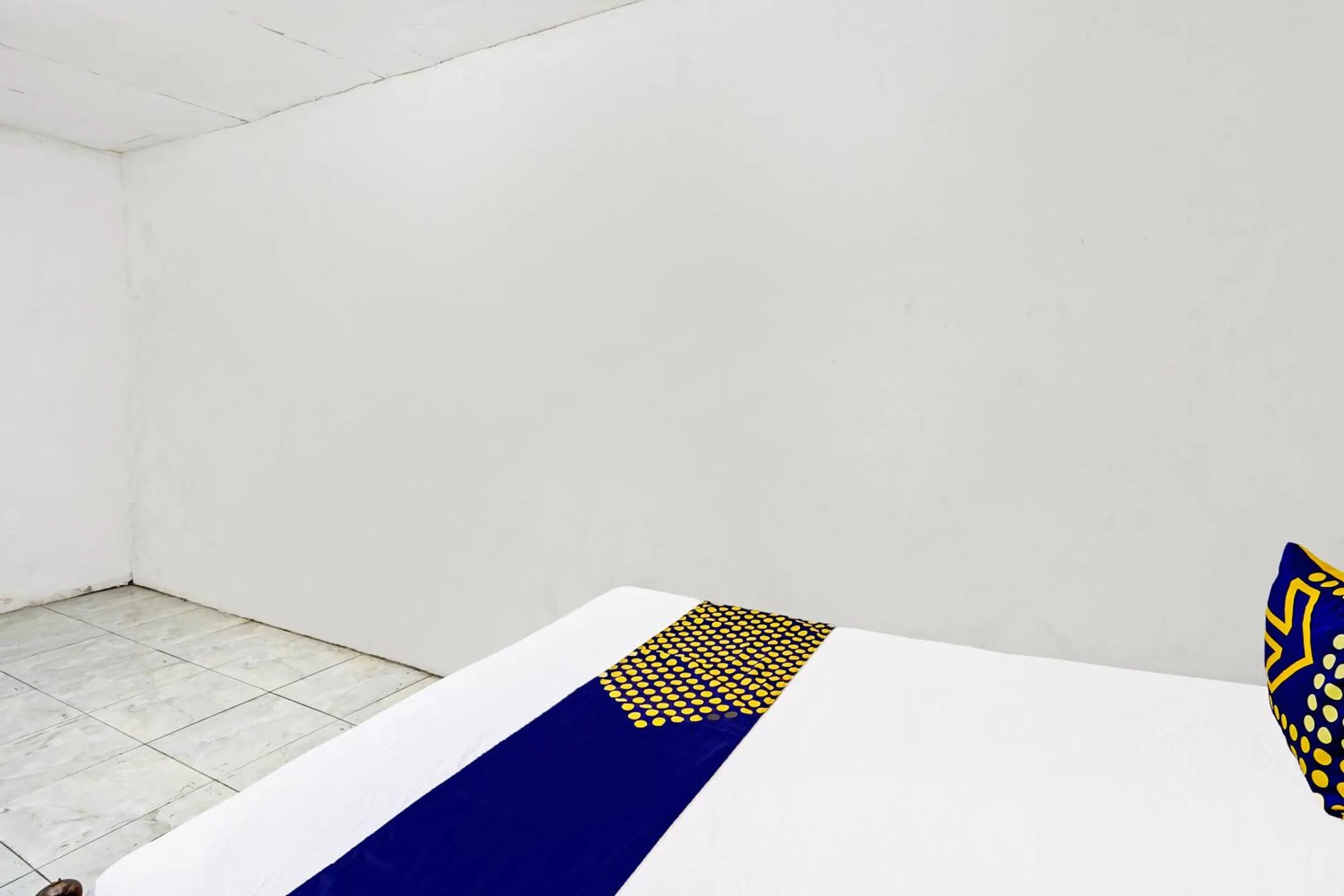 Bedroom, Bed in Hotel O Sidomulyo Kost Syariah