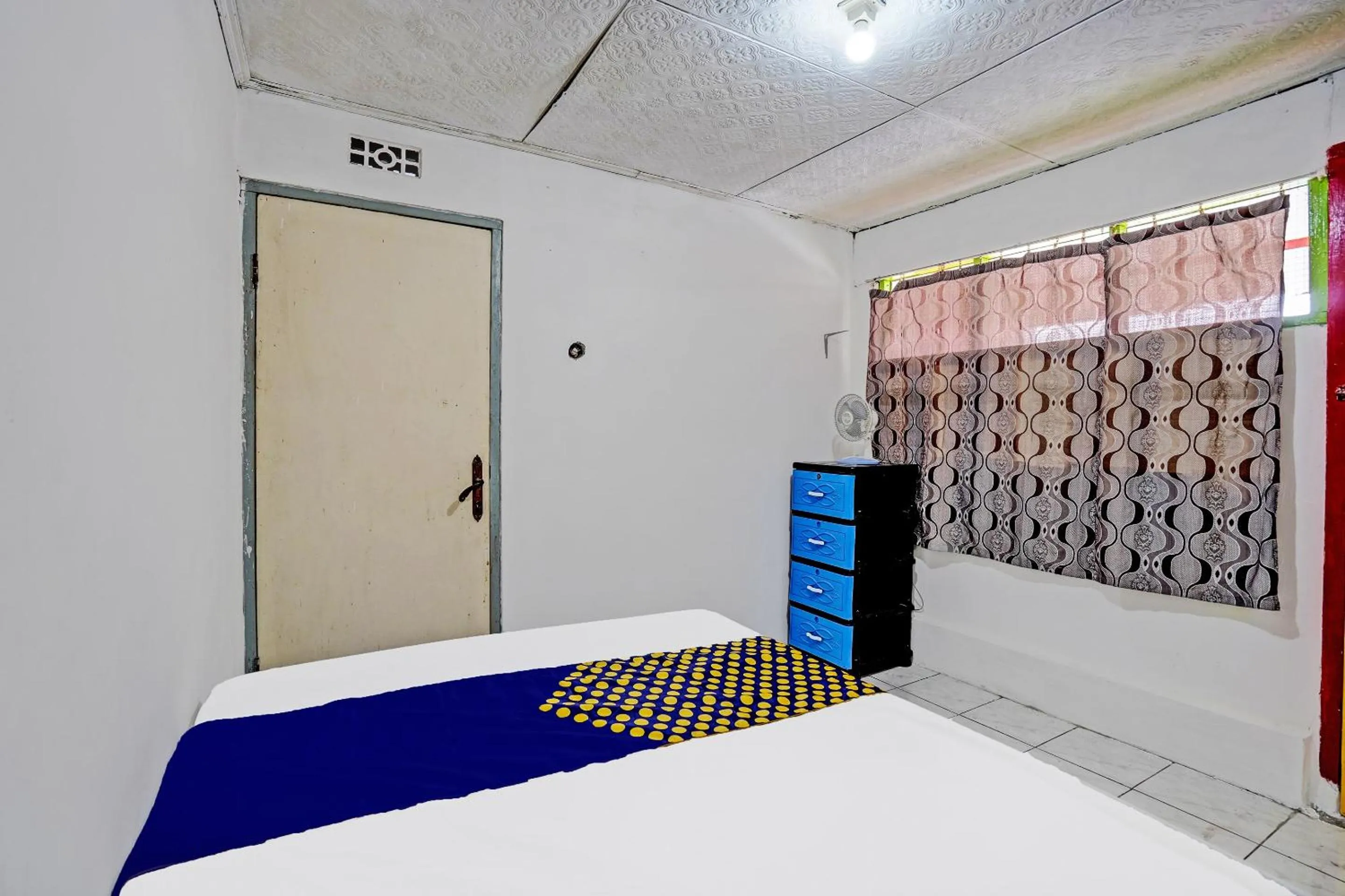 Bedroom, Bed in Hotel O Sidomulyo Kost Syariah