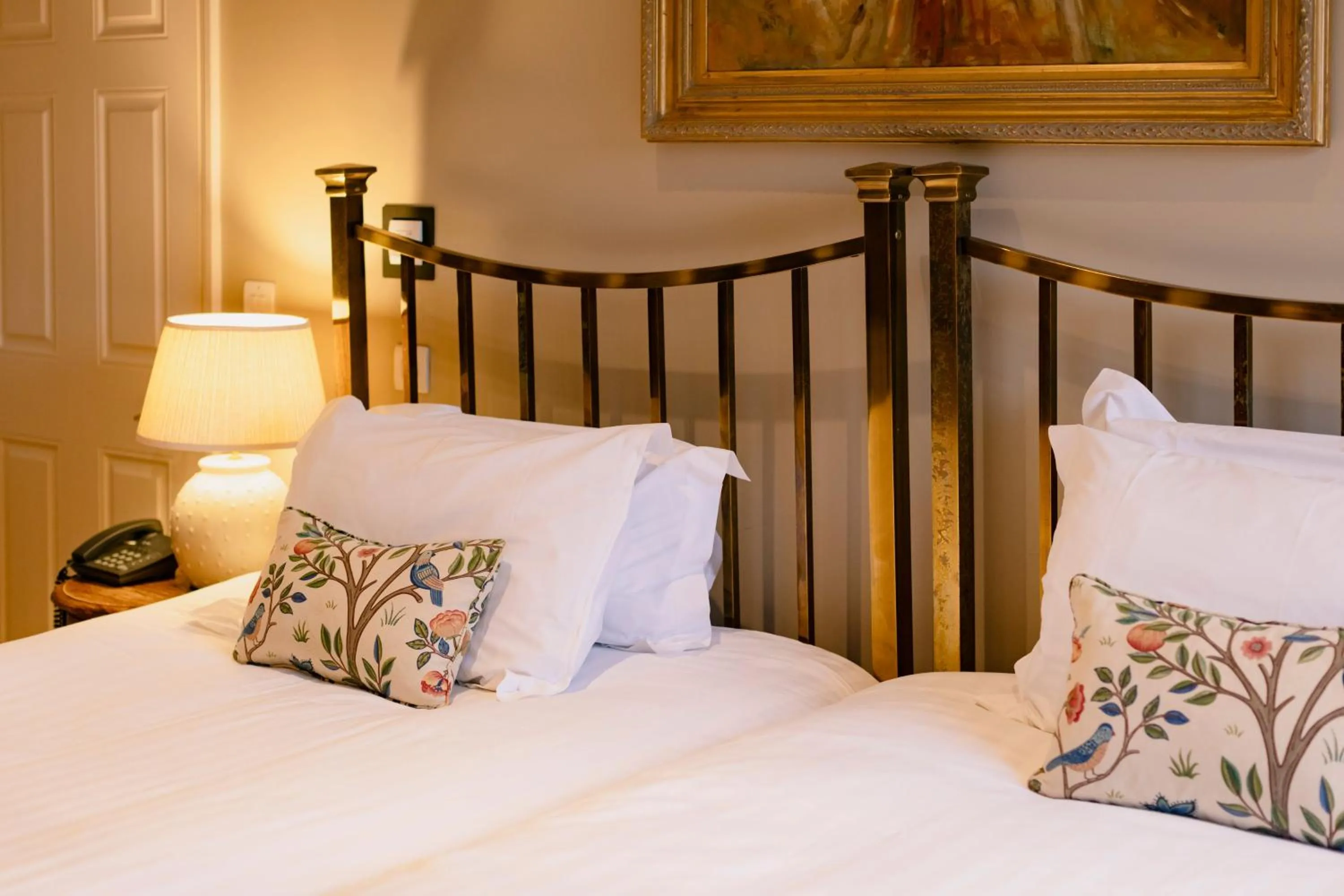 Bed in The Crown, Bildeston