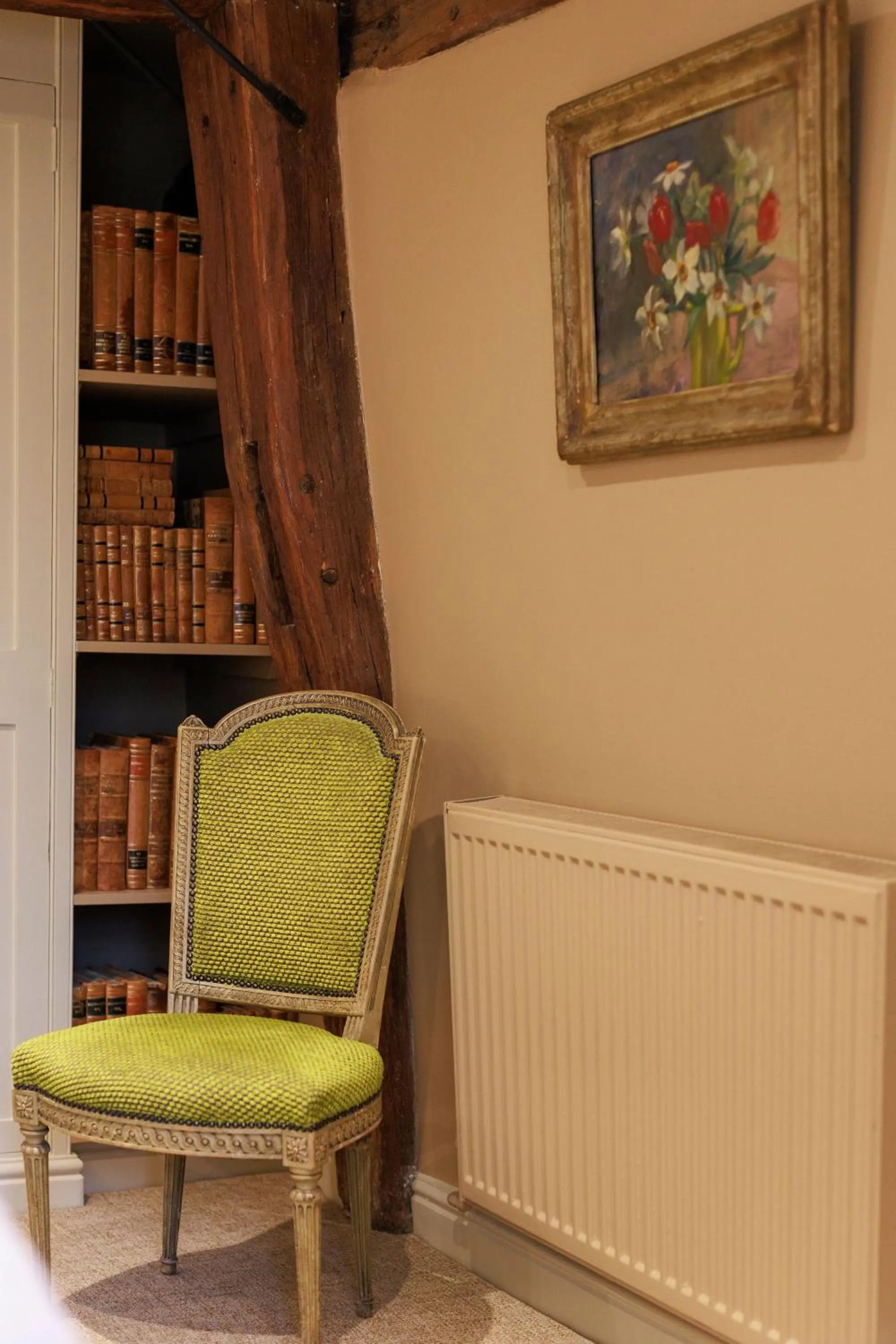 Seating area in The Crown, Bildeston