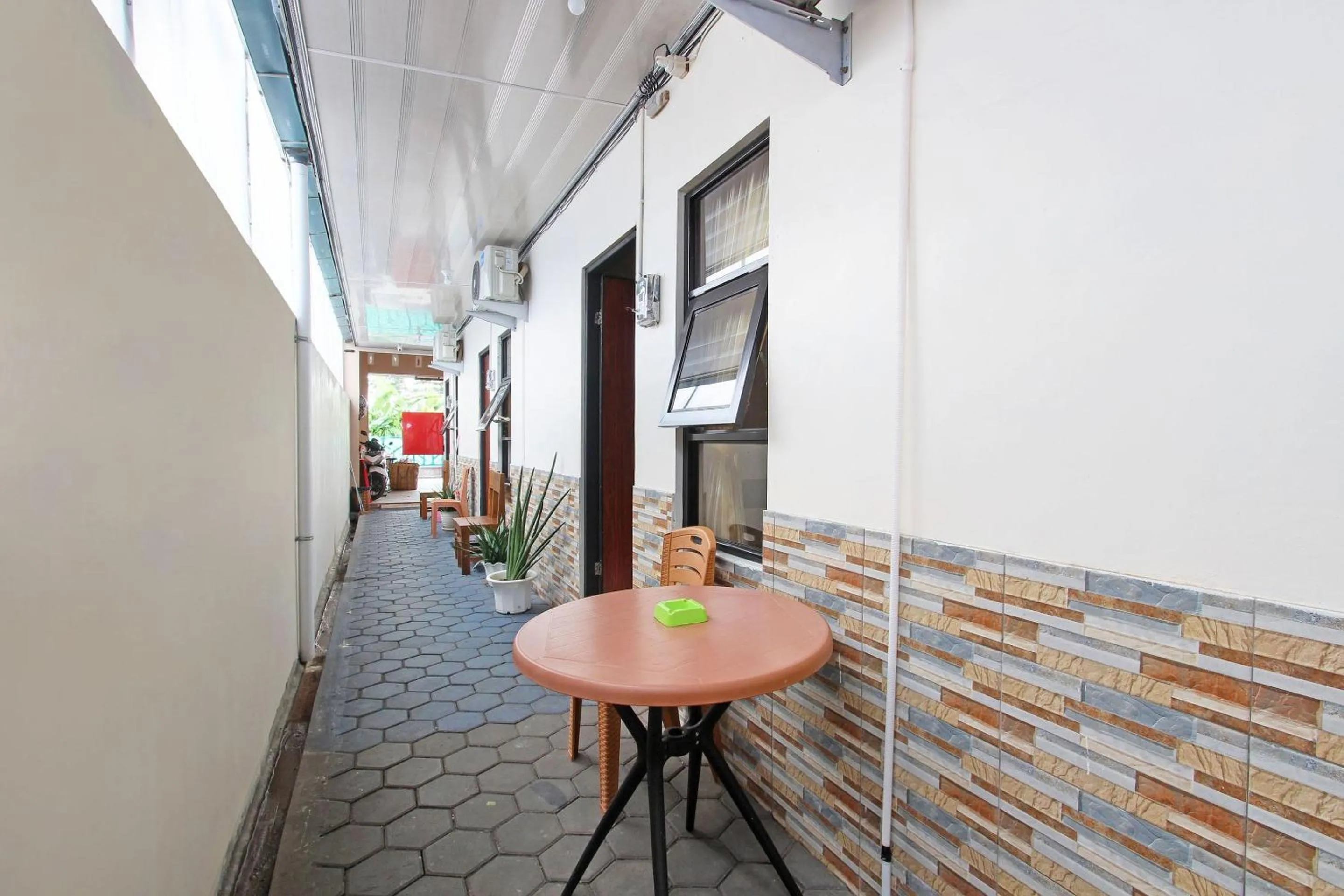 Lobby or reception in OYO 91842 Tahesa Guesthouse Syariah