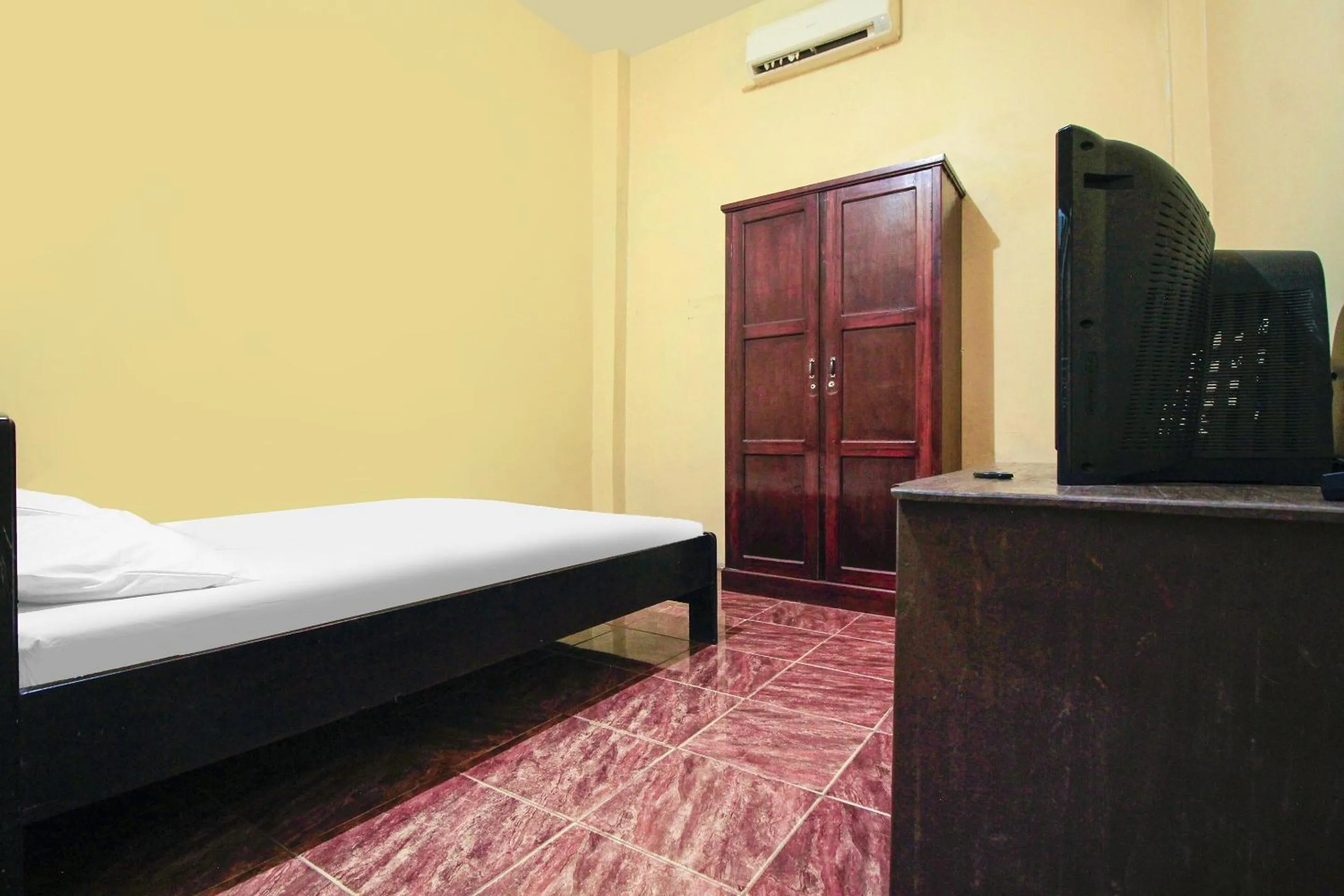 Bedroom in OYO 91855 Big Hotel Kendari