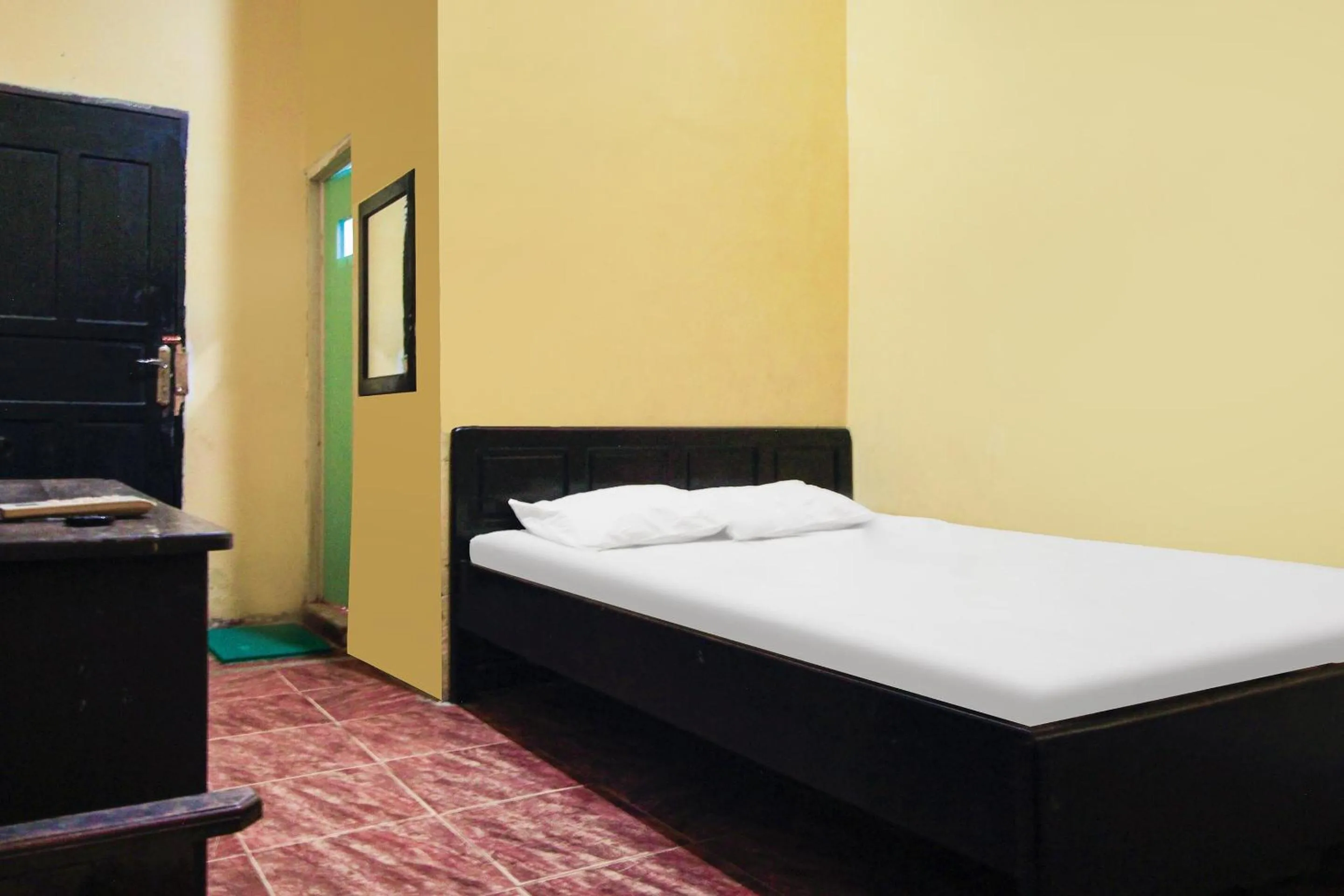 Bedroom in OYO 91855 Big Hotel Kendari