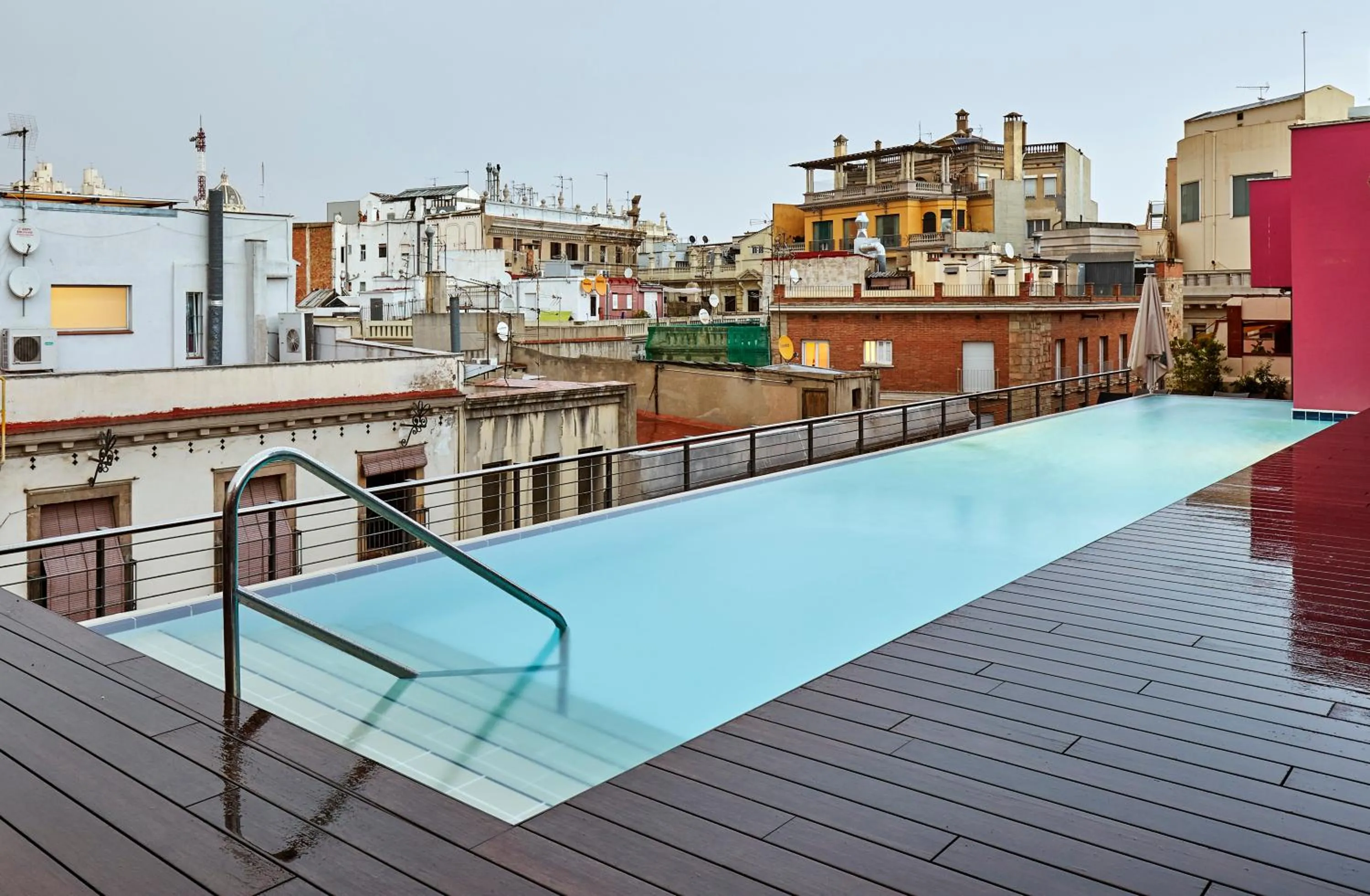 Spring in Hotel Barcelona Catedral 4 Sup