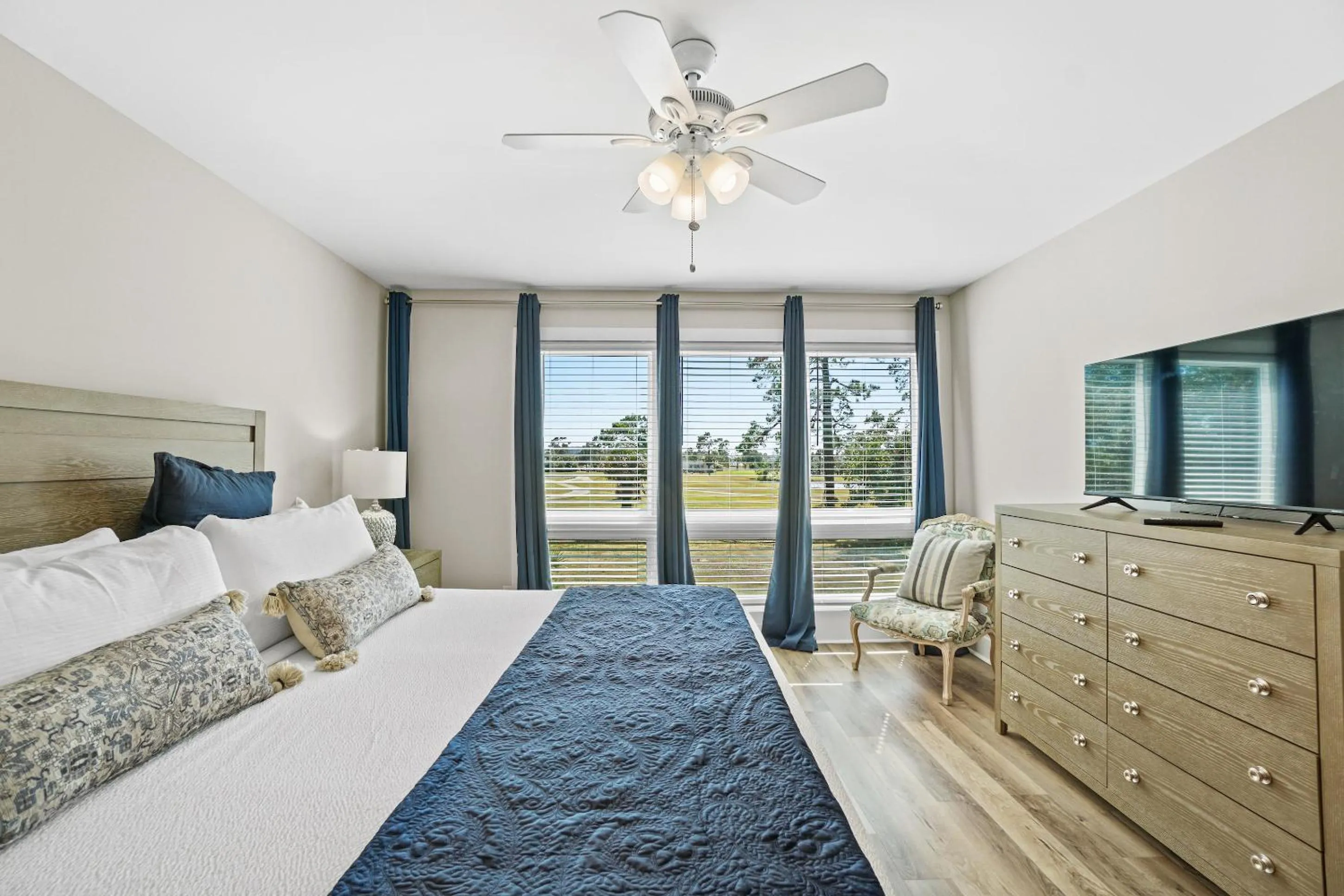 Bed in Bay Point Golf Villas by Panhandle Getaways