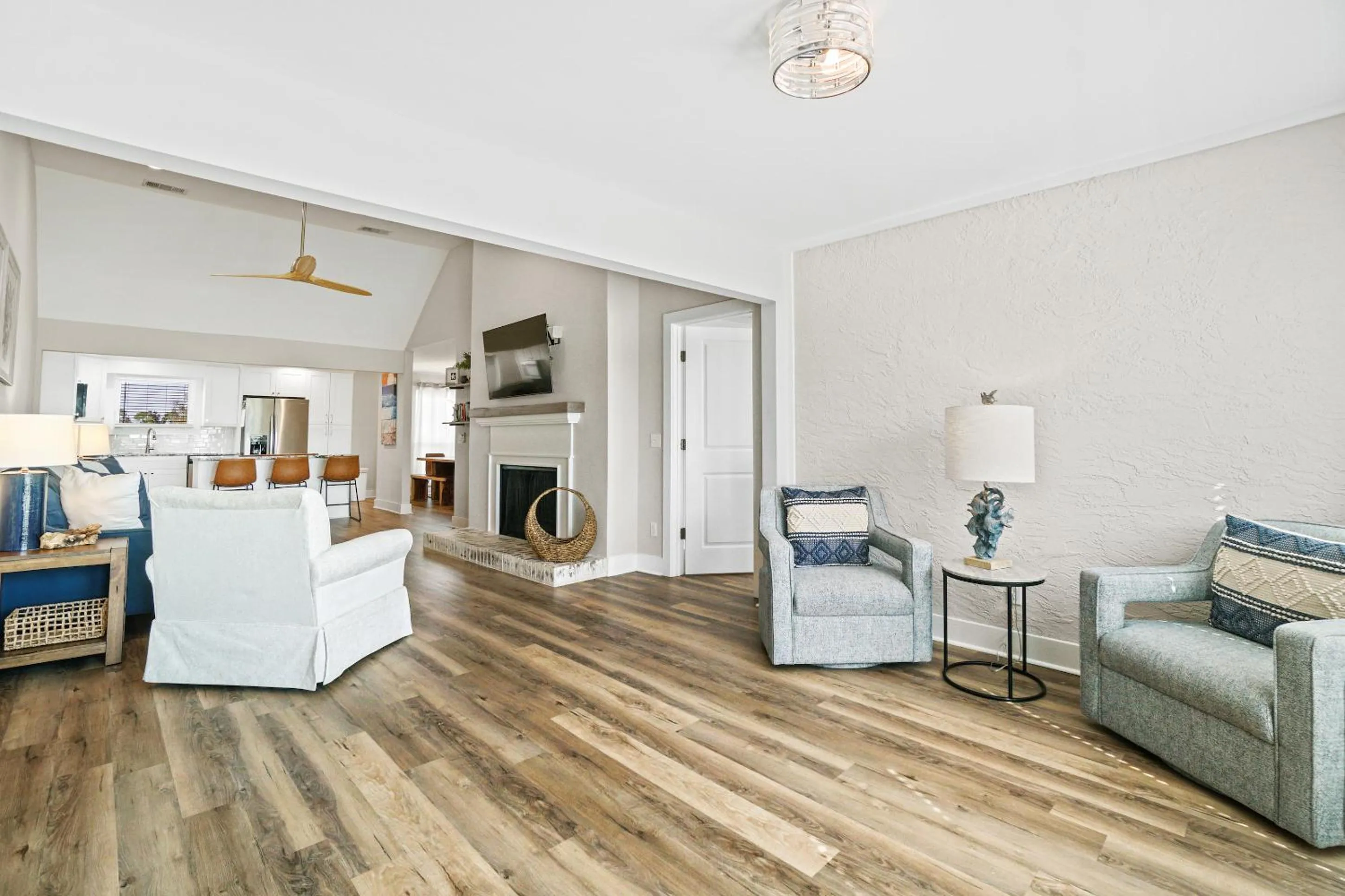 TV and multimedia in Bay Point Golf Villas by Panhandle Getaways