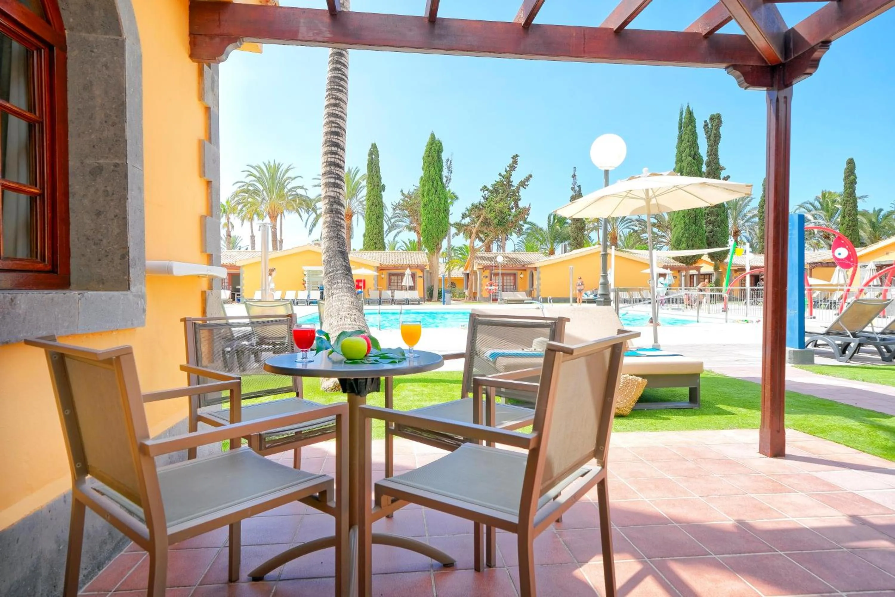 Photo of the whole room in Suites & Villas by Dunas