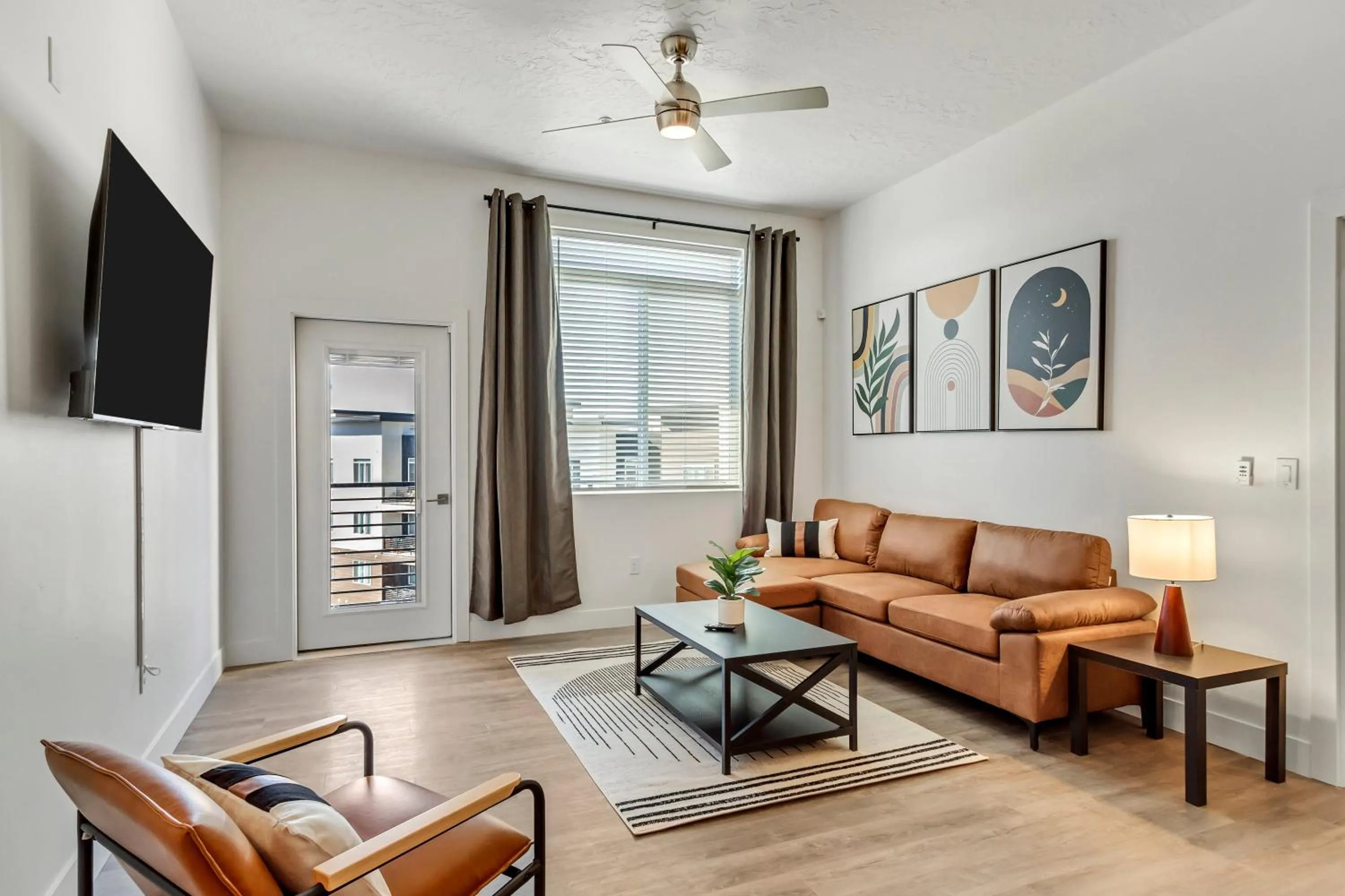 Living room in The Heights by Cloud Dream Homes