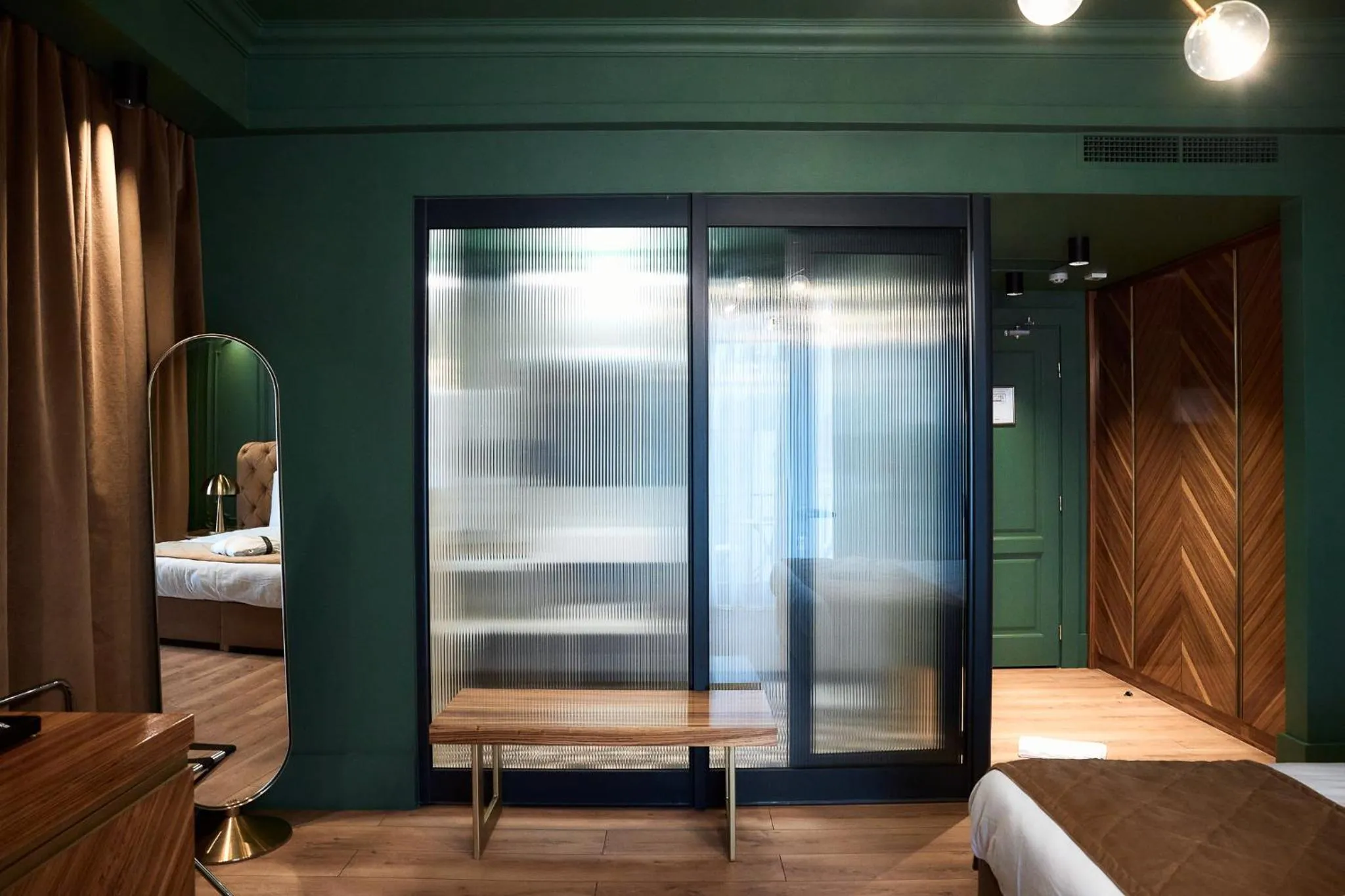 Photo of the whole room, Bed in HOTEL VIENA