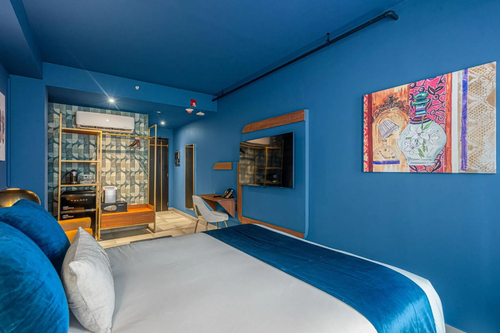 Photo of the whole room, Bed in Don Rafa Boutique Hotel & Residences