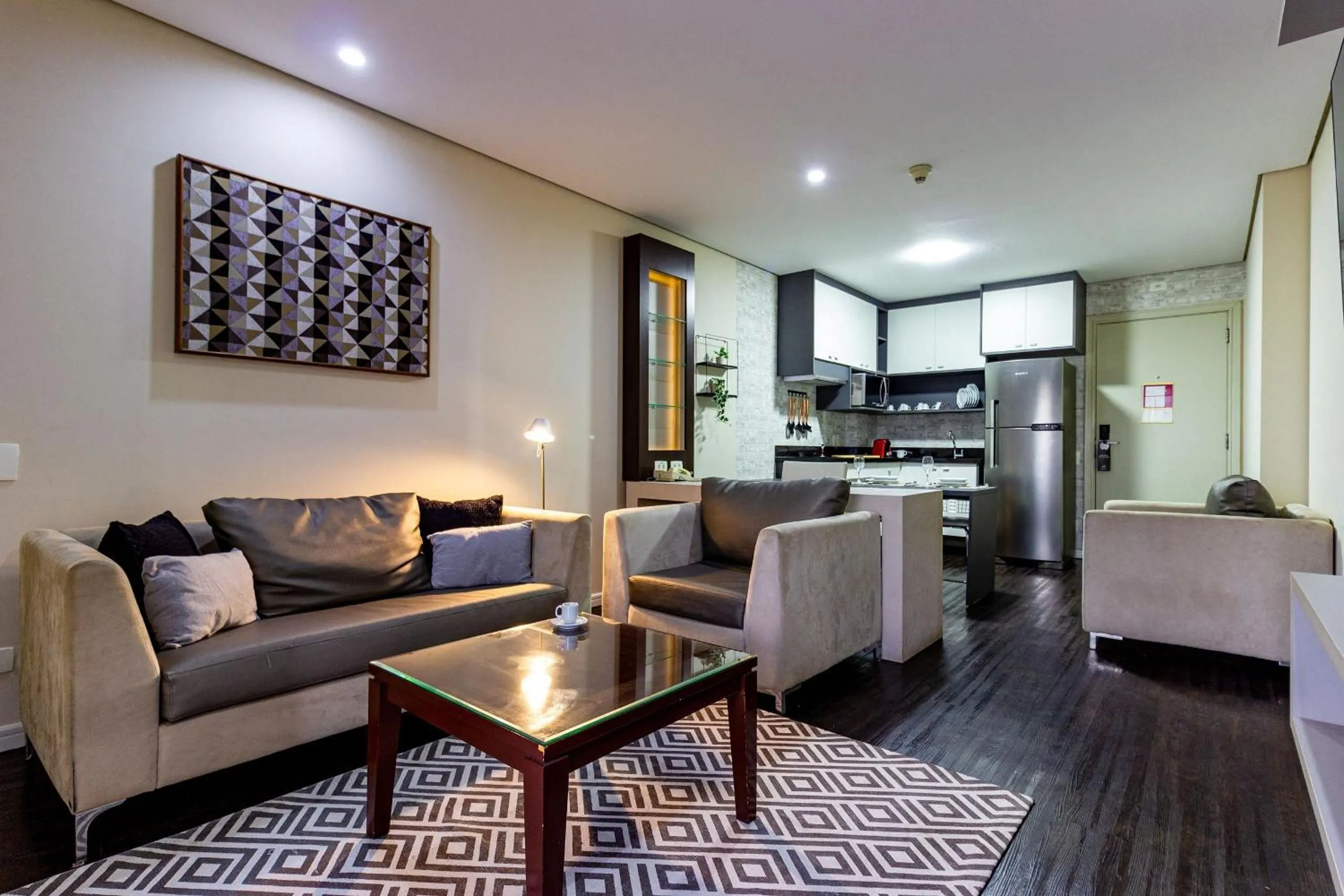 Seating area in Xtay São Paulo Berrini - Apartamentos completos a 7min do metrô Berrini