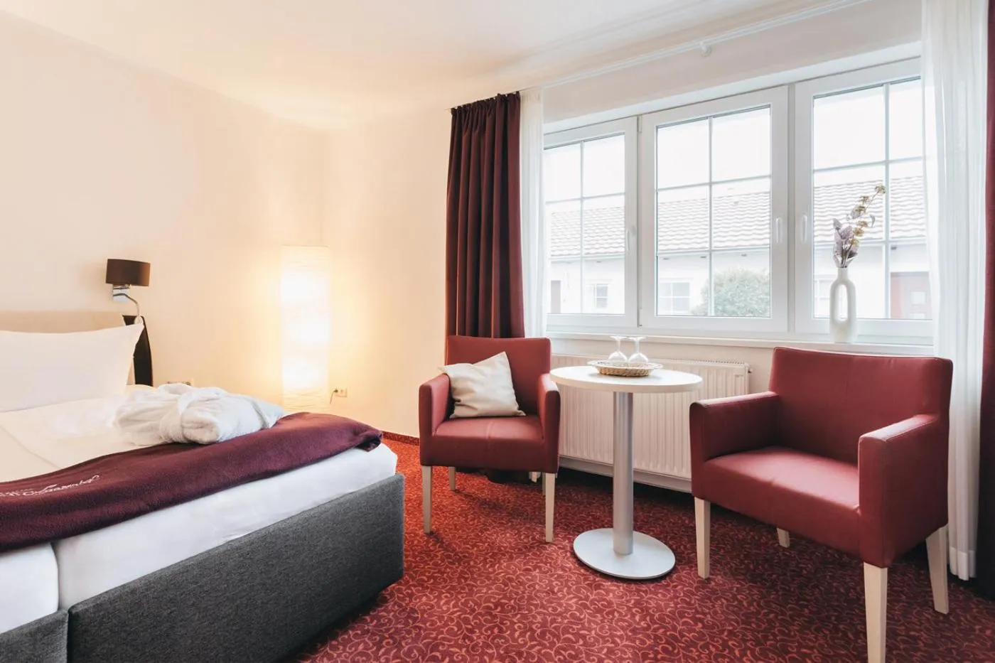 Seating area, Bed in Laasenhof