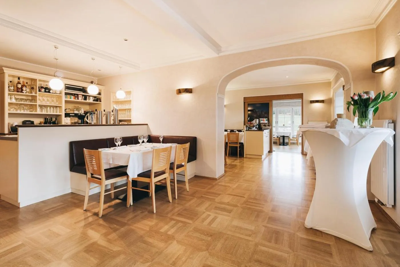 Restaurant/places to eat in Laasenhof