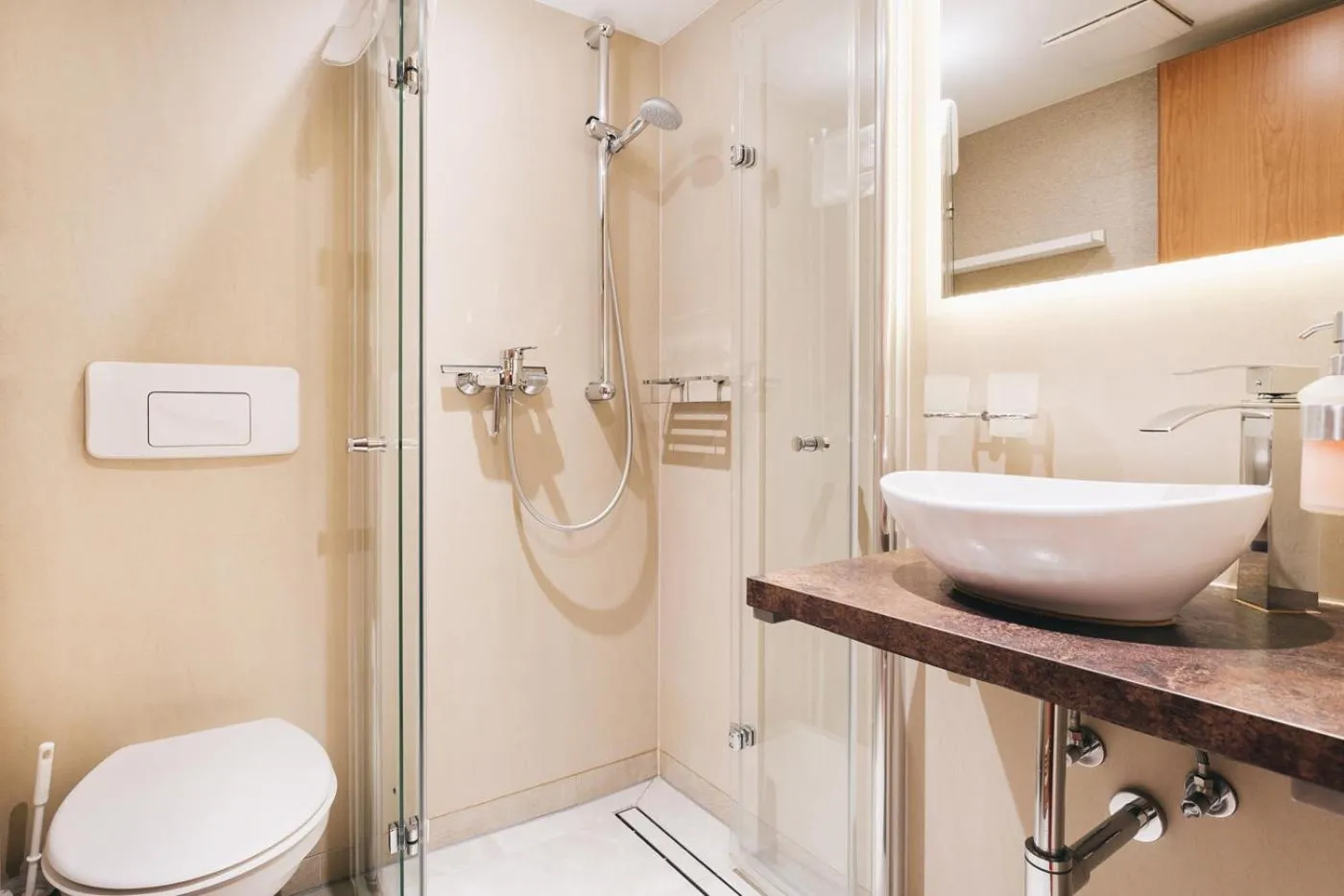 Bathroom in Laasenhof