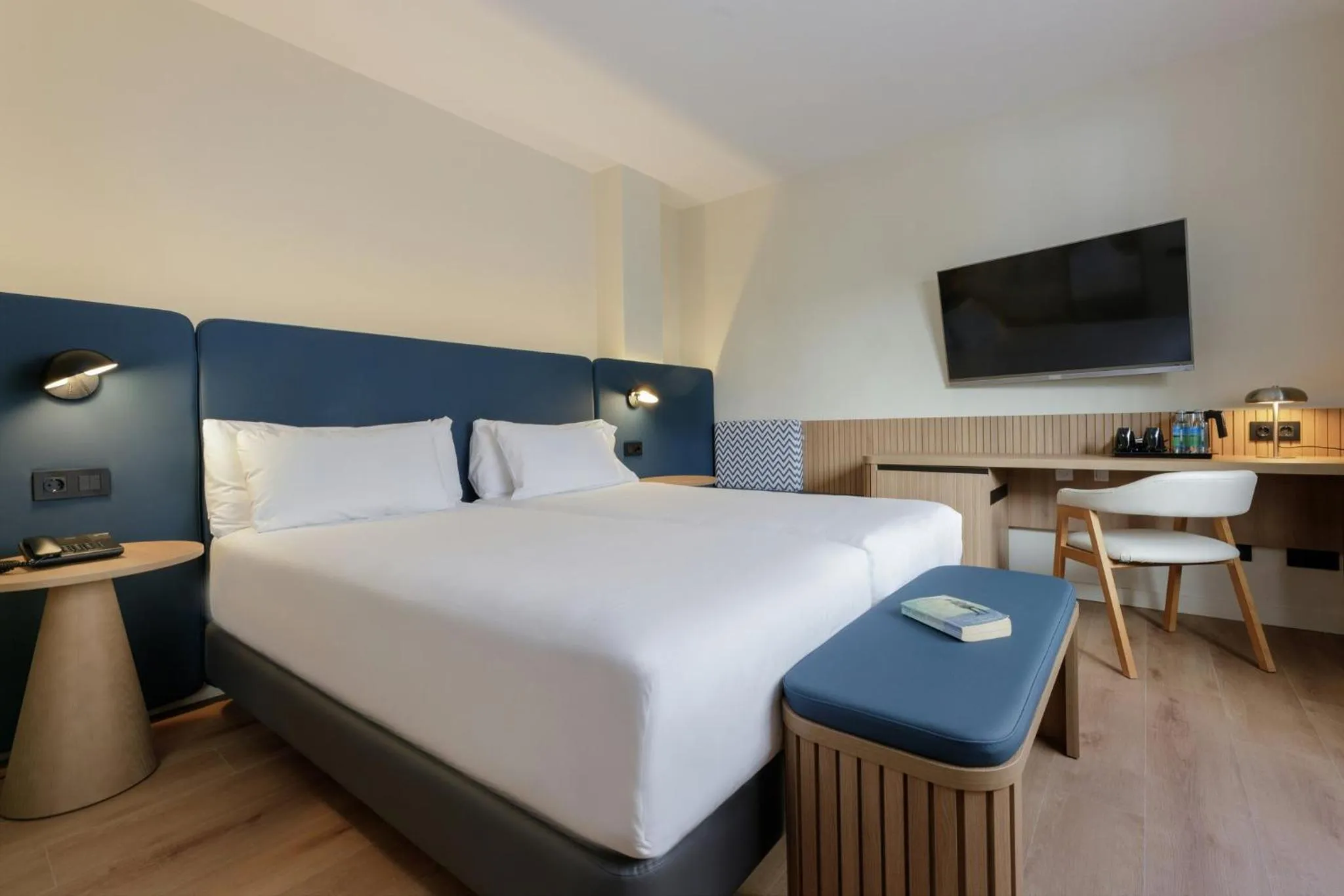 Bedroom, Bed in Sercotel Kalma Sitges