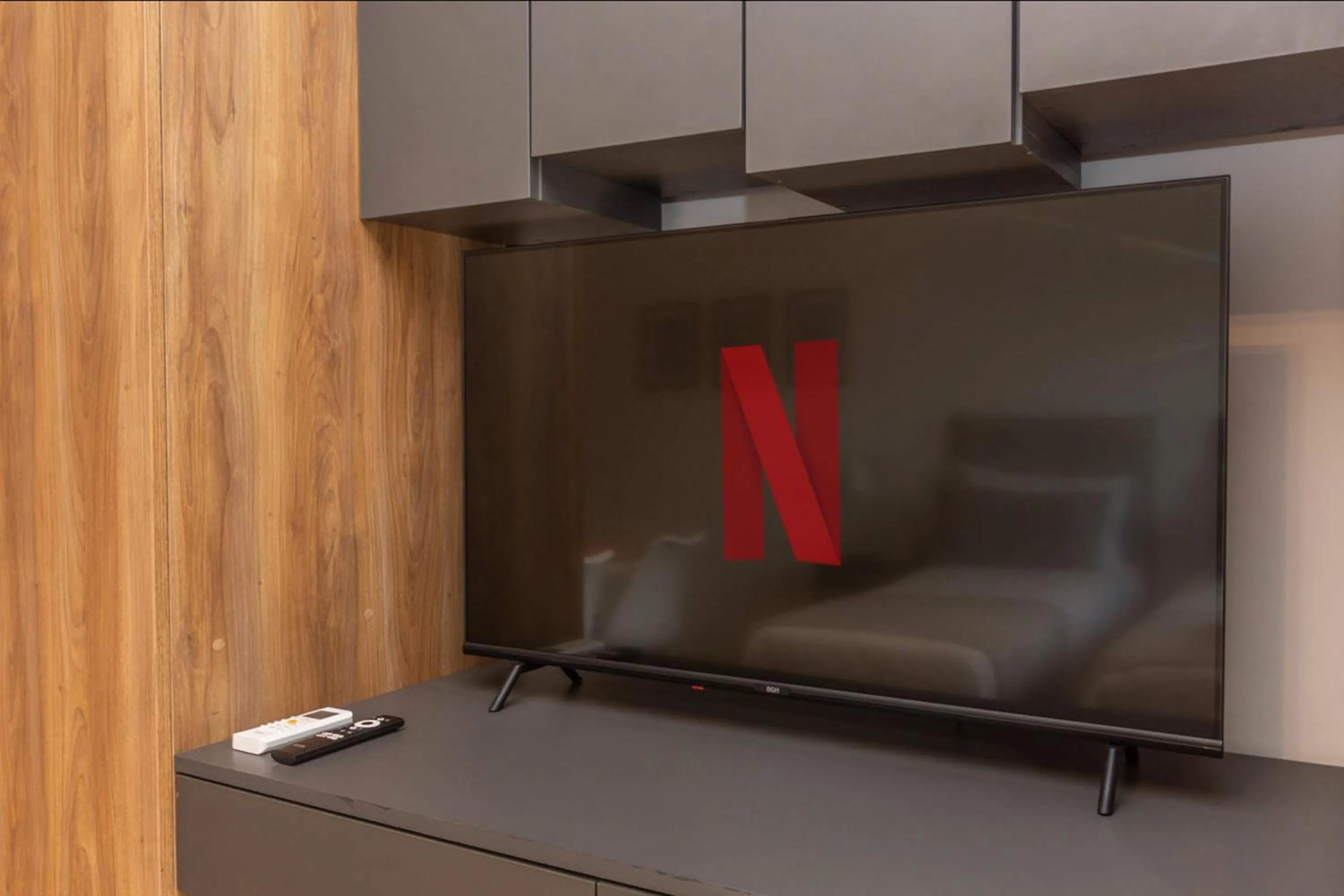 TV and multimedia in Live Soho Boutique Apartments Belgrano